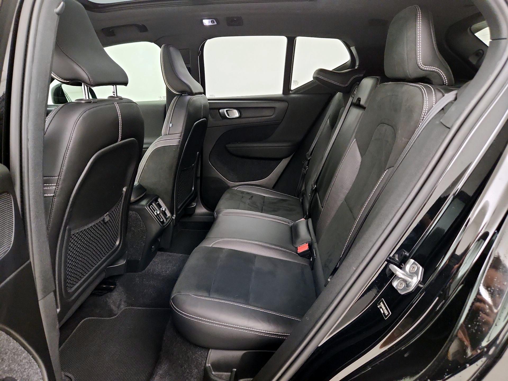 Thumbnail: 2019 Volvo XC40 - 20