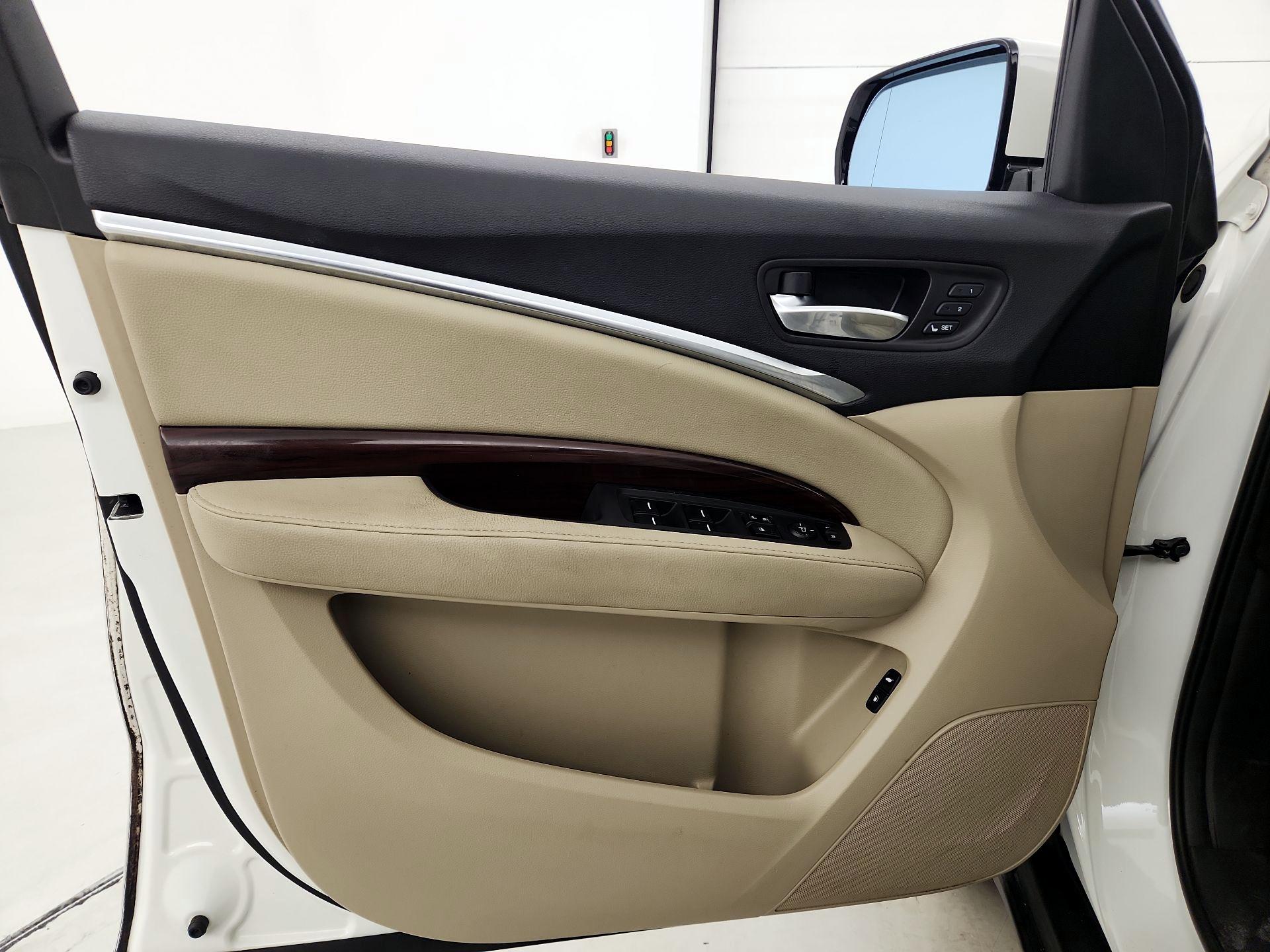 Thumbnail: 2016 Acura MDX - 12