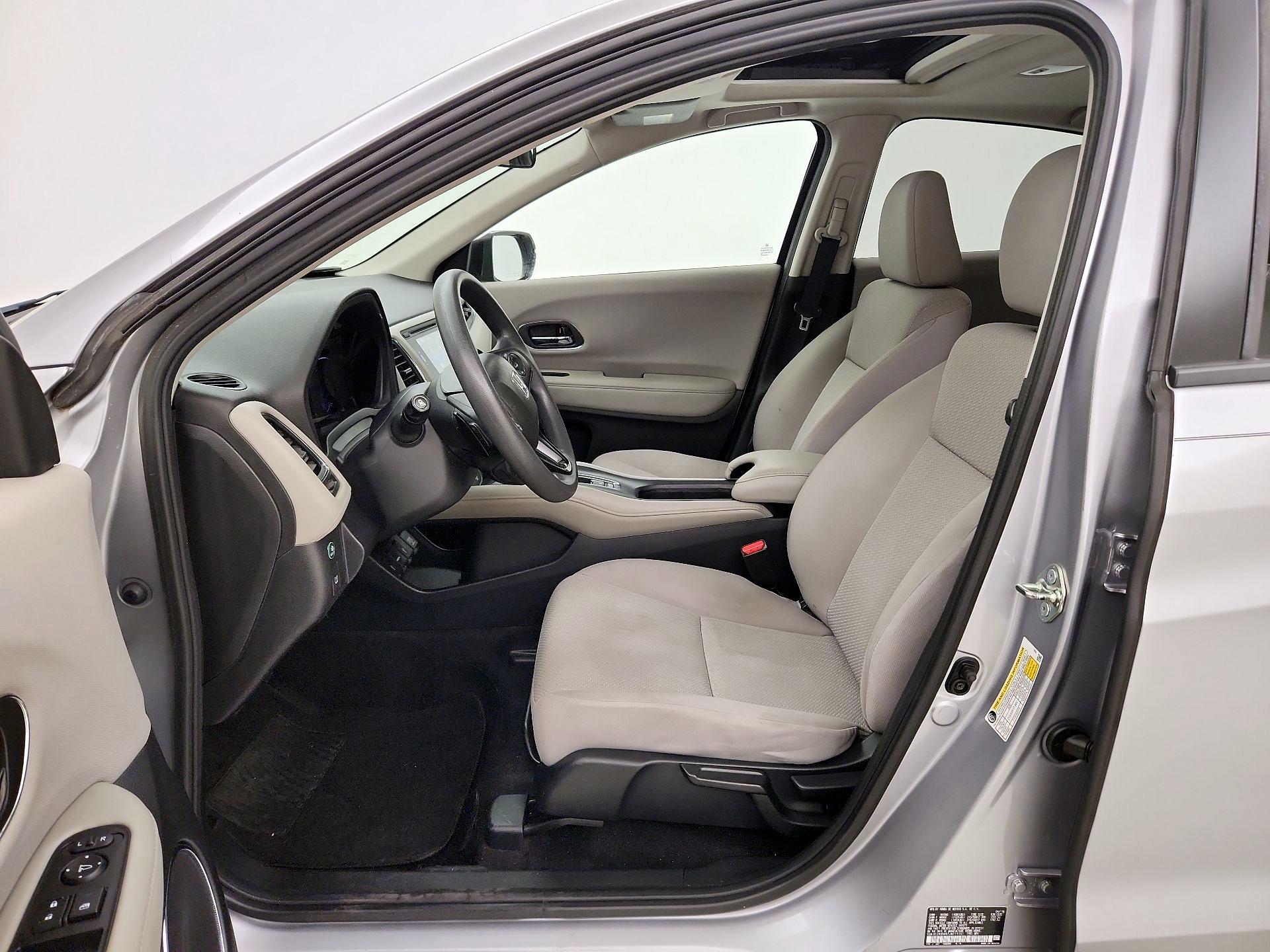 Thumbnail: 2018 Honda HR-V - 11