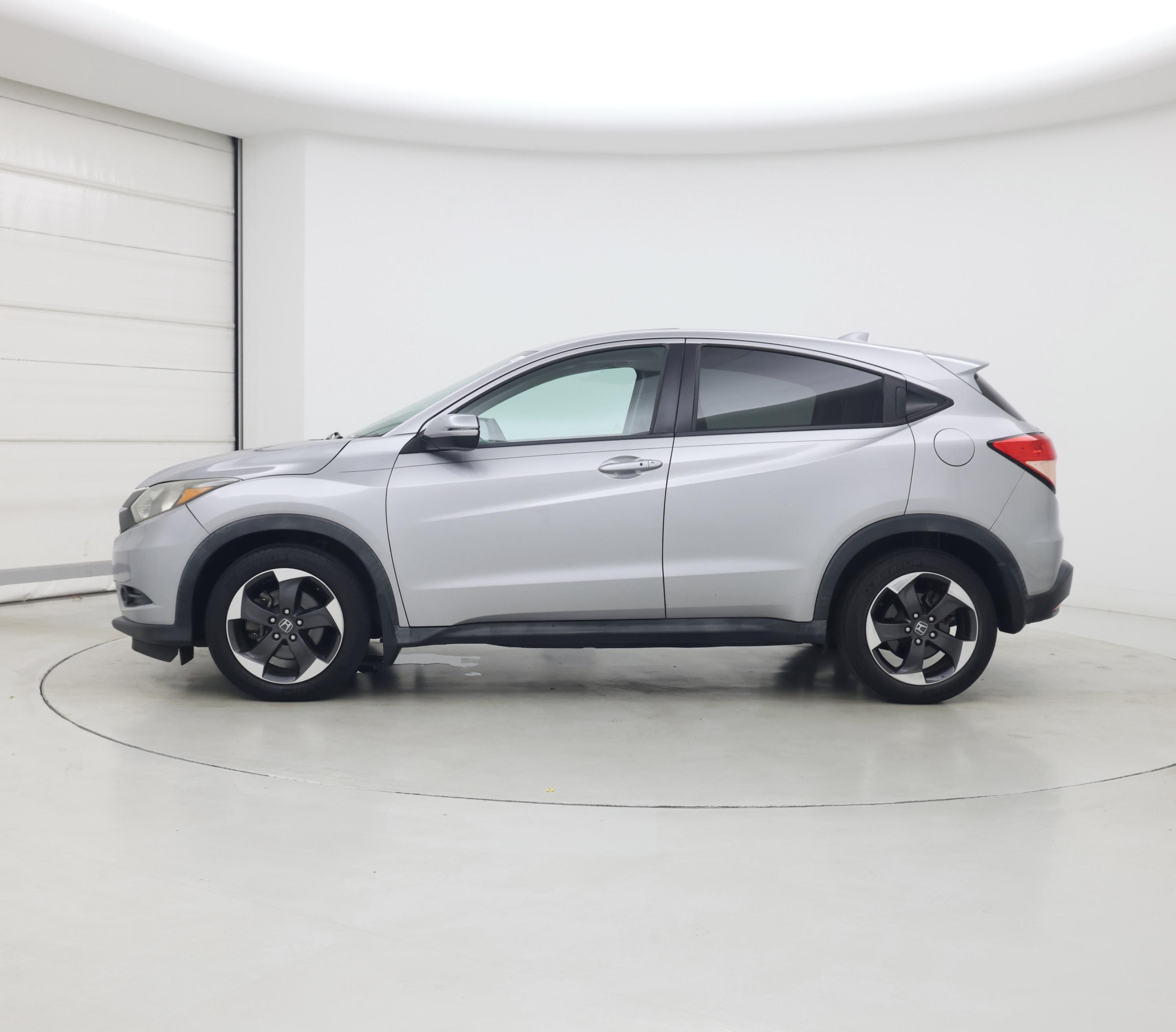 Thumbnail: 2018 Honda HR-V - 3