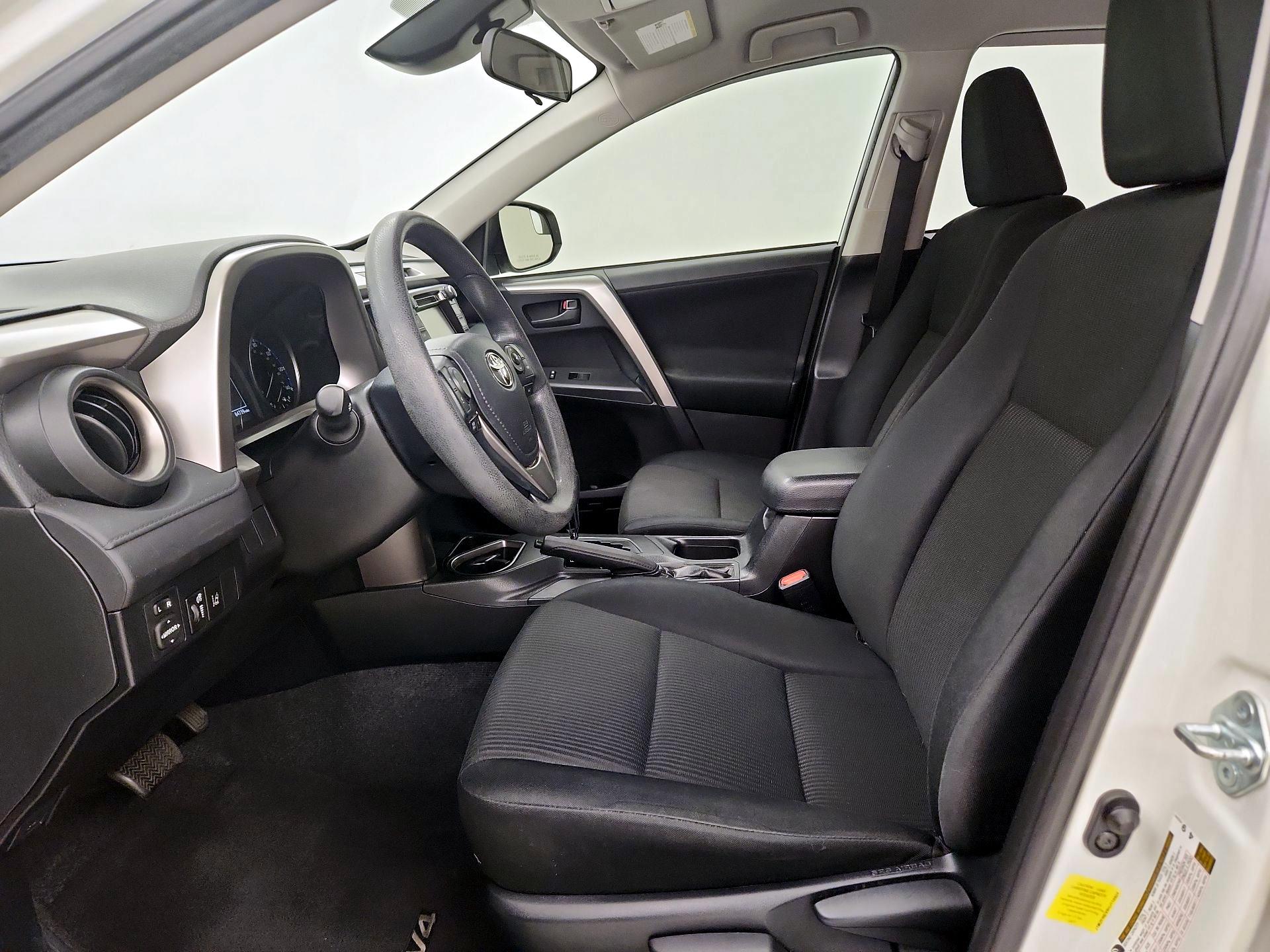 Thumbnail: 2017 Toyota RAV4 - 11