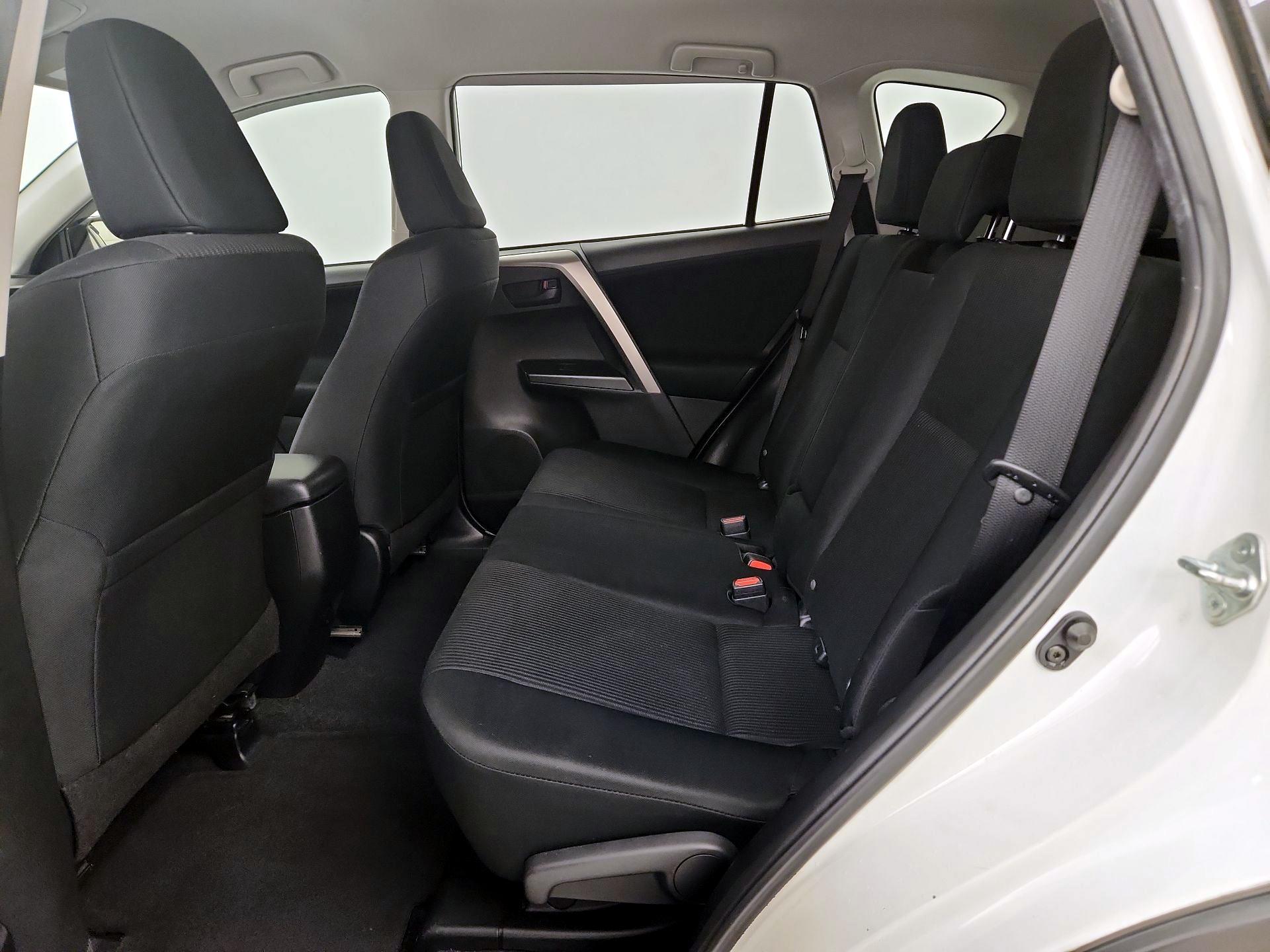 Thumbnail: 2017 Toyota RAV4 - 19