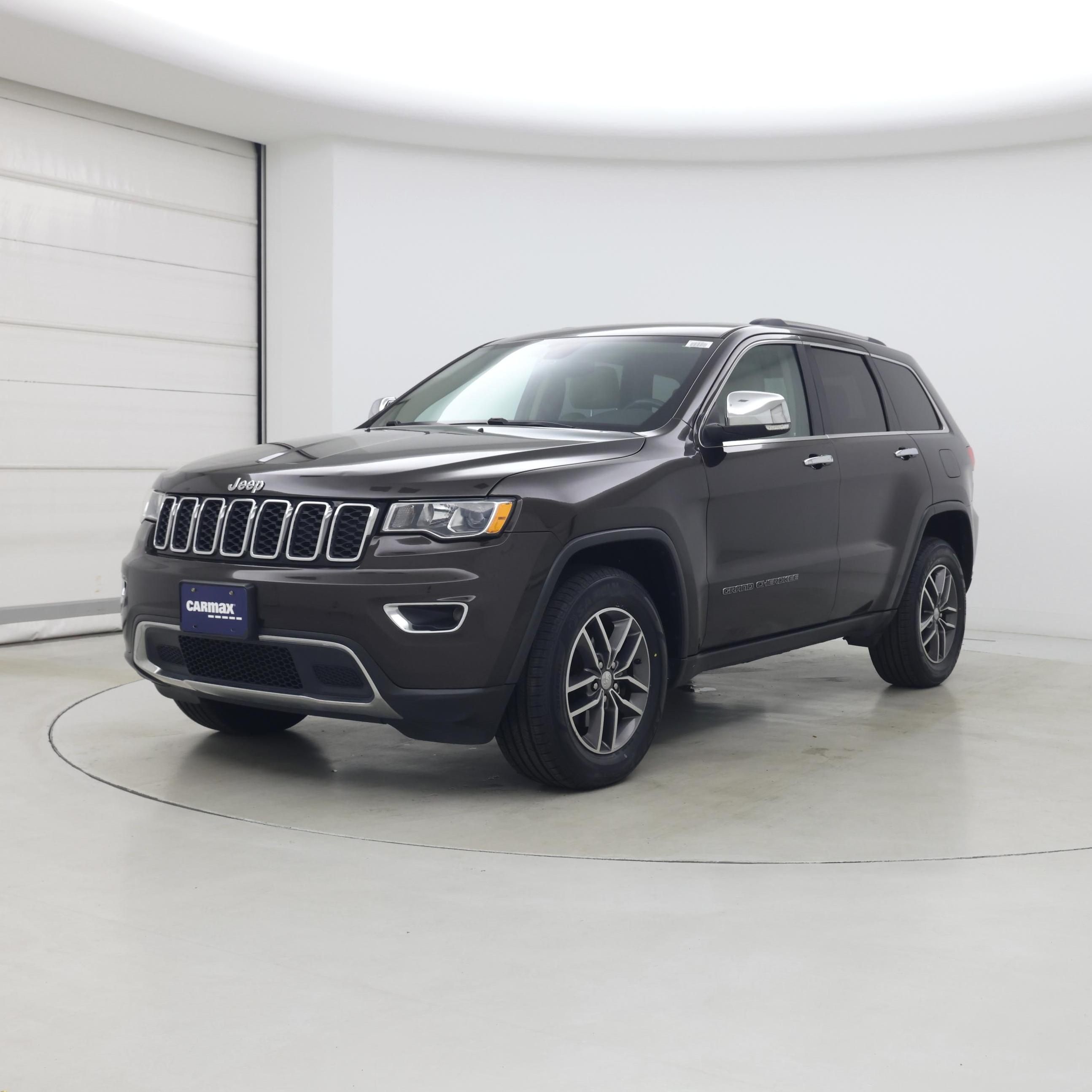 Thumbnail: 2017 Jeep Grand Cherokee - 4