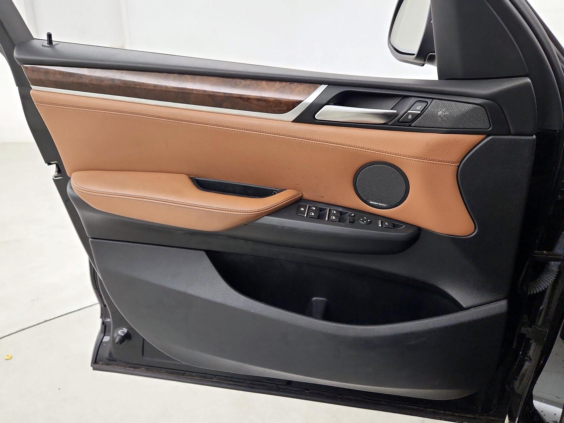 Thumbnail: 2016 BMW X3 - 12