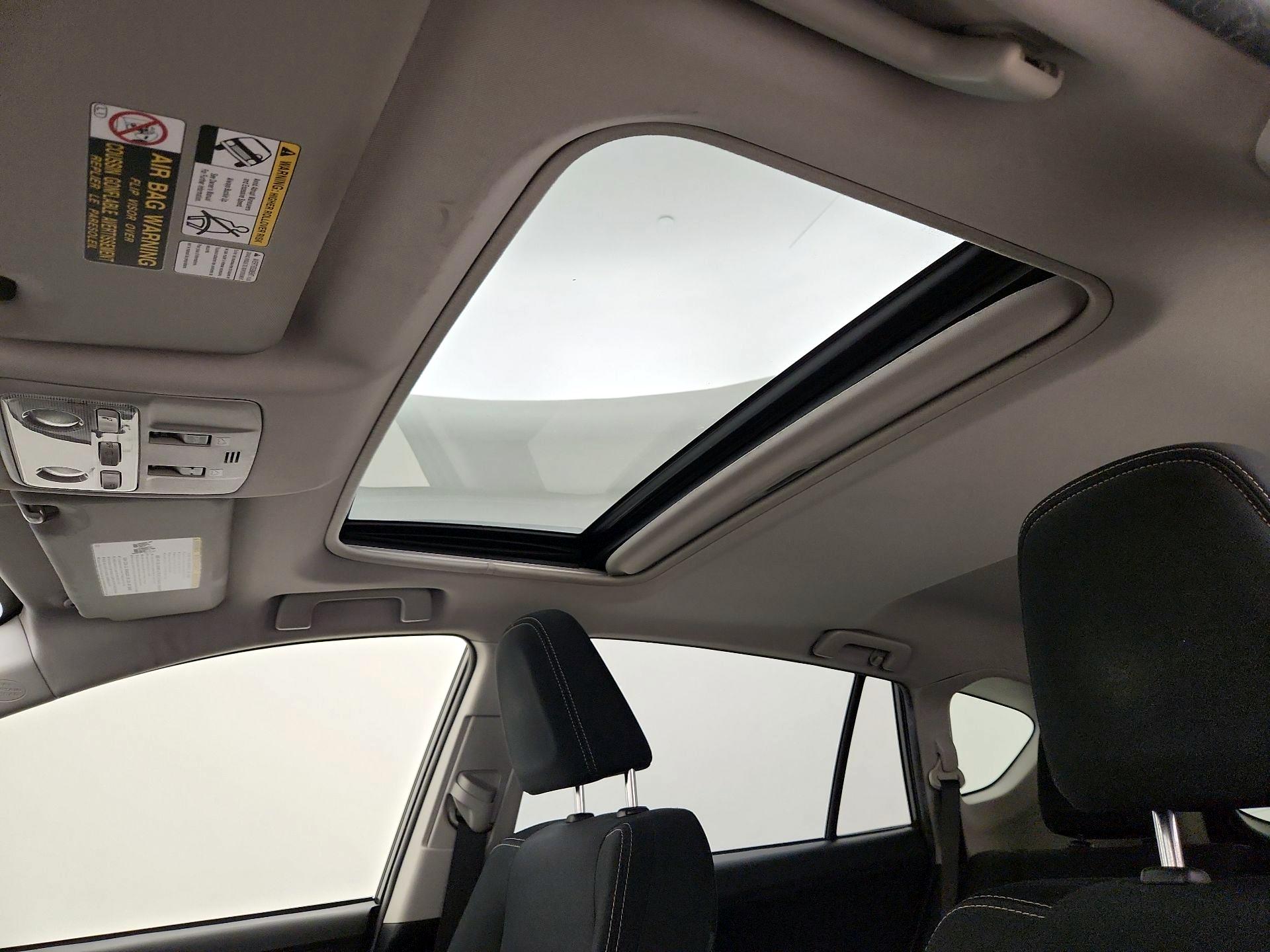Thumbnail: 2013 Toyota RAV4 - 19