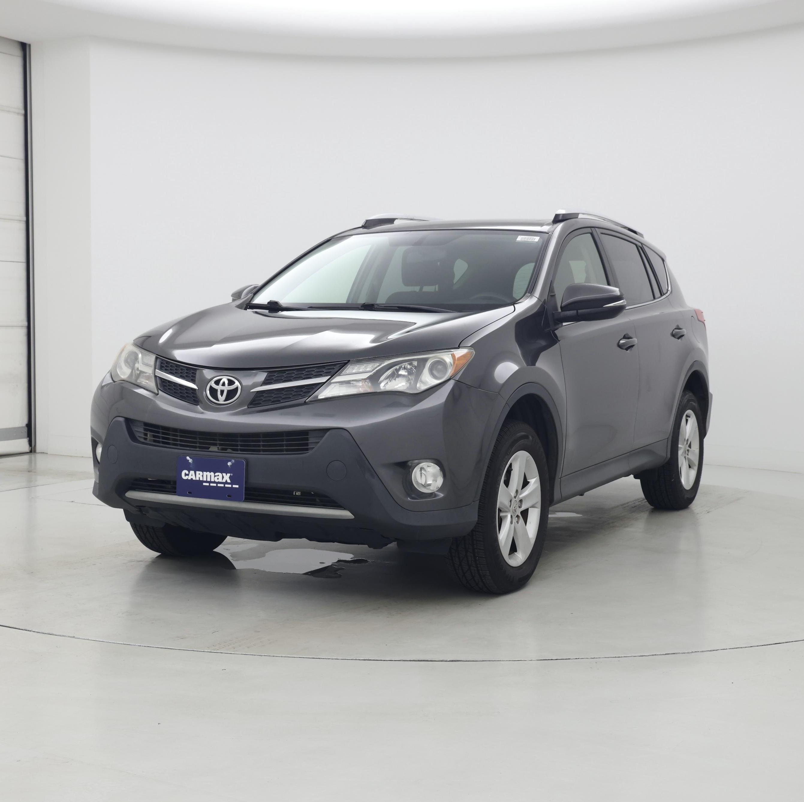 Thumbnail: 2013 Toyota RAV4 - 4