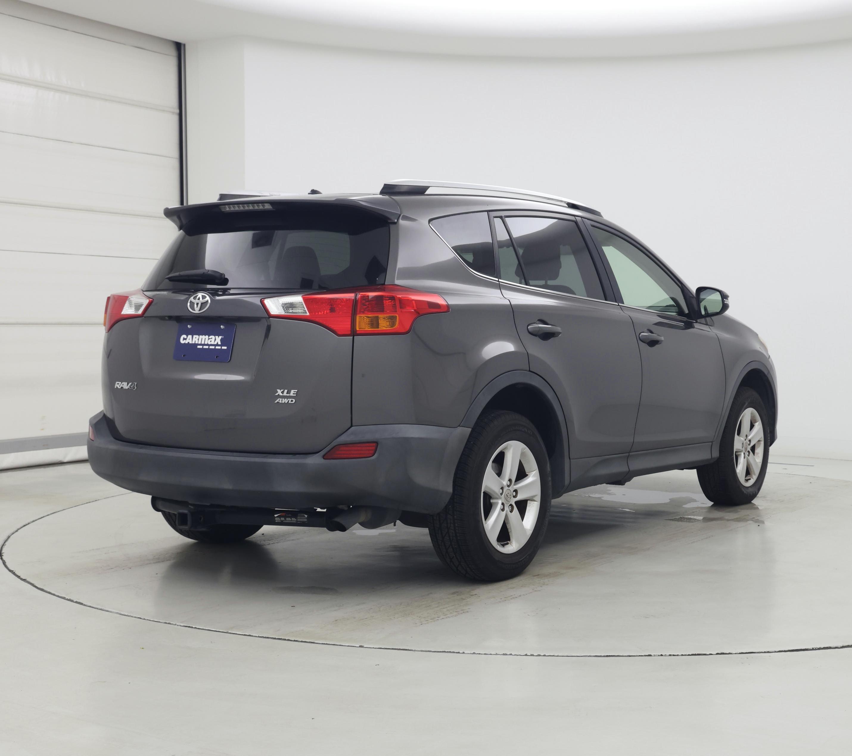 Thumbnail: 2013 Toyota RAV4 - 8