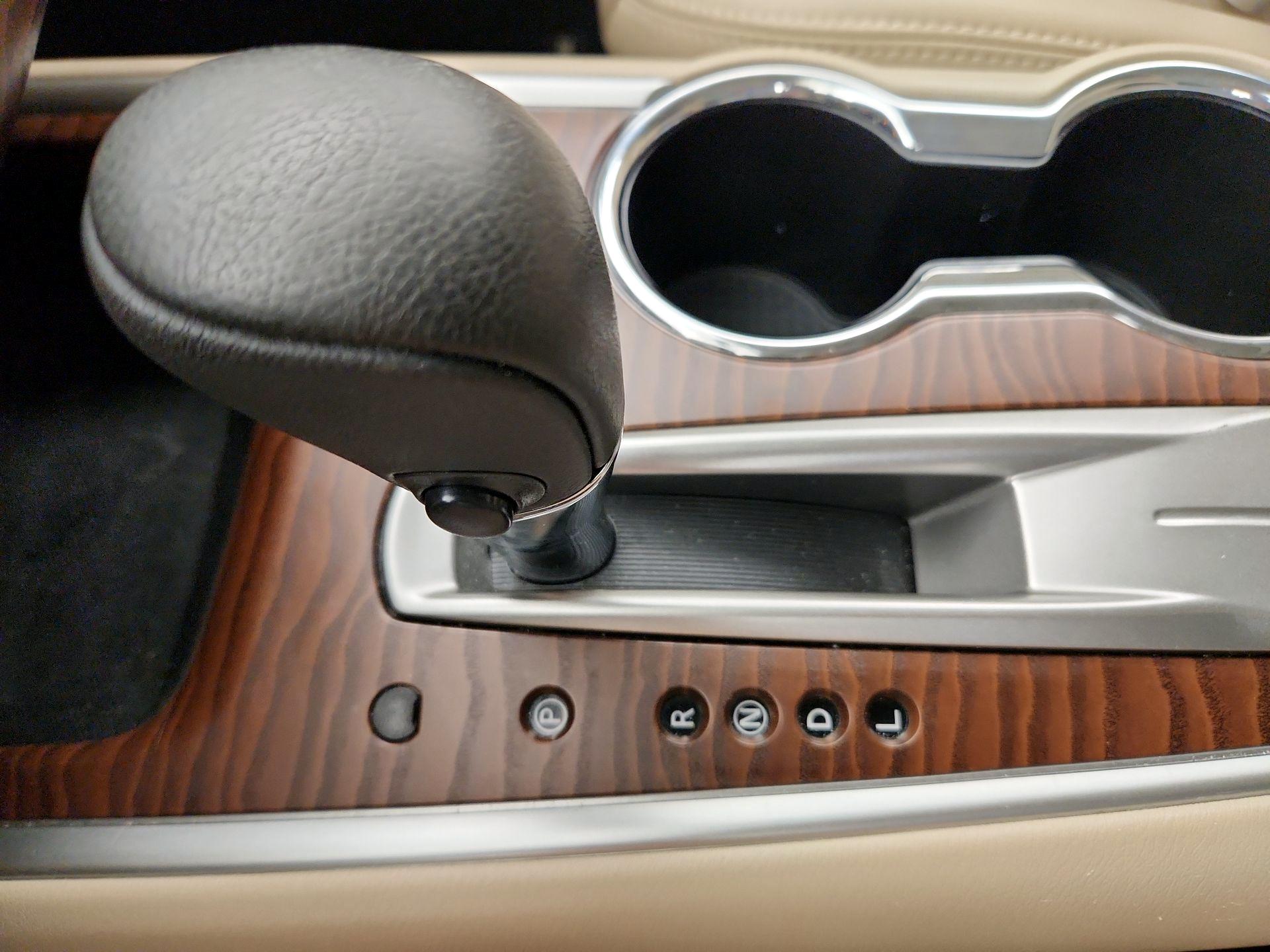 Thumbnail: 2019 Nissan Pathfinder - 18