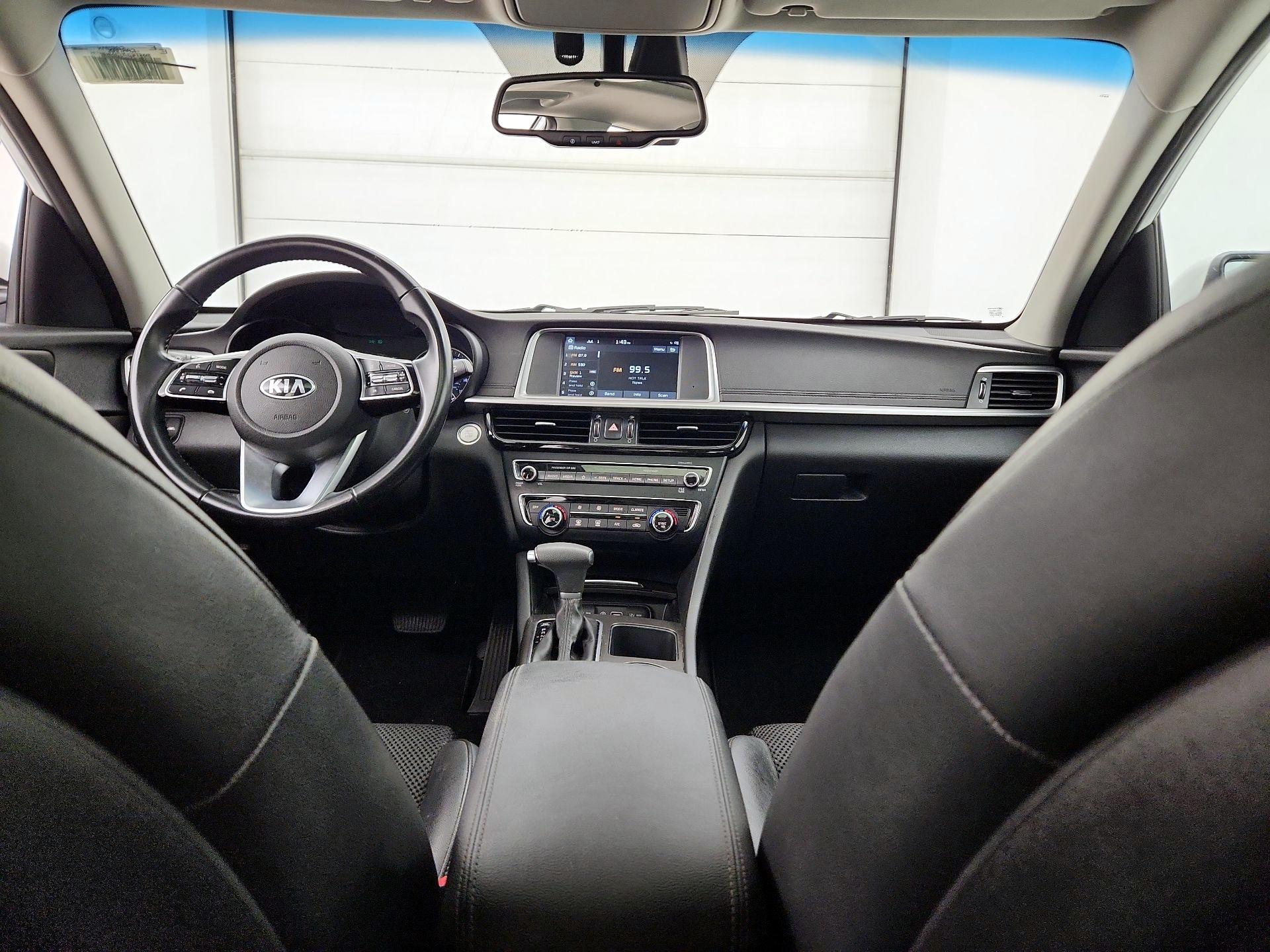 Thumbnail: 2019 Kia Optima - 9