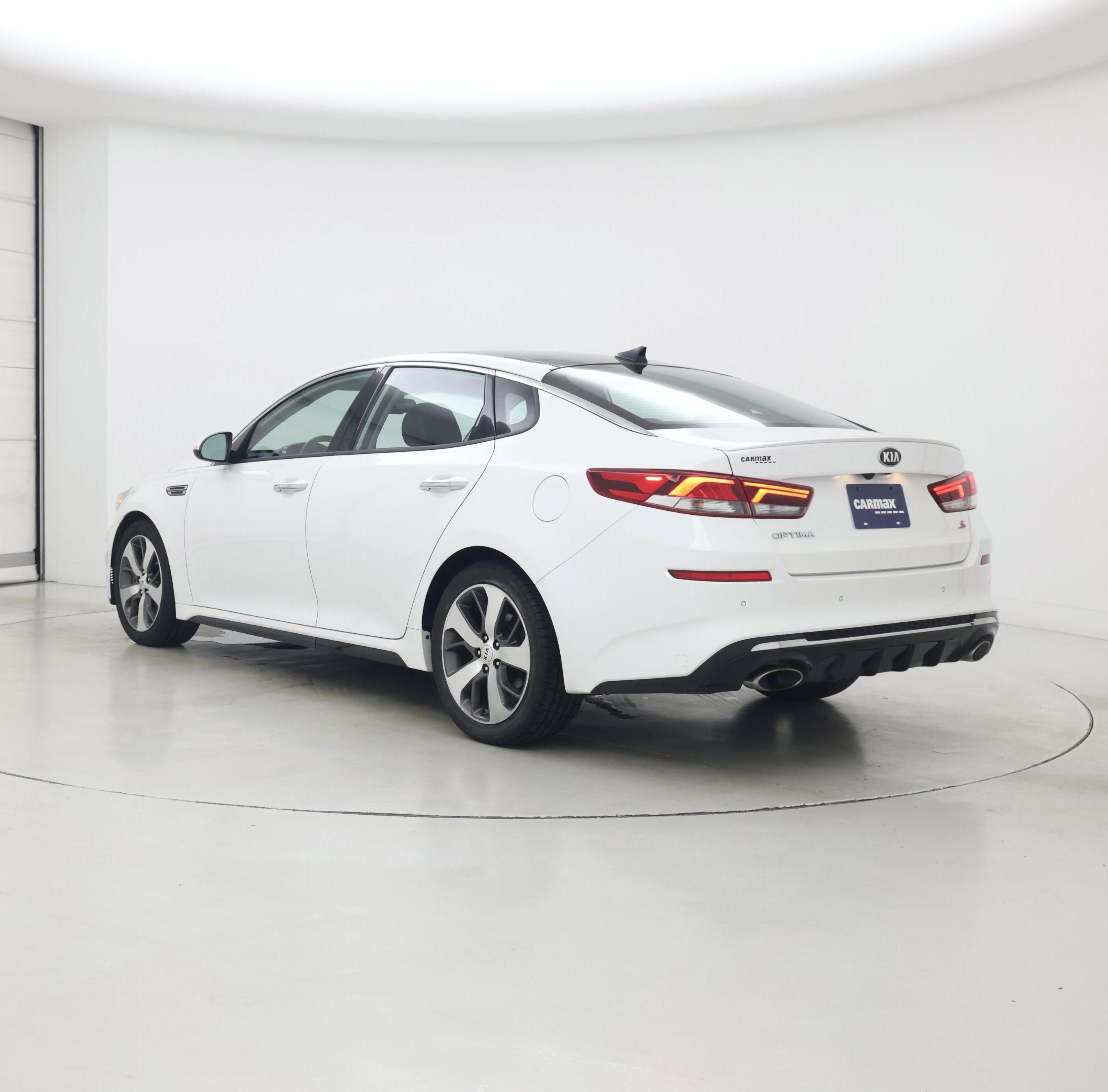 Thumbnail: 2019 Kia Optima - 2