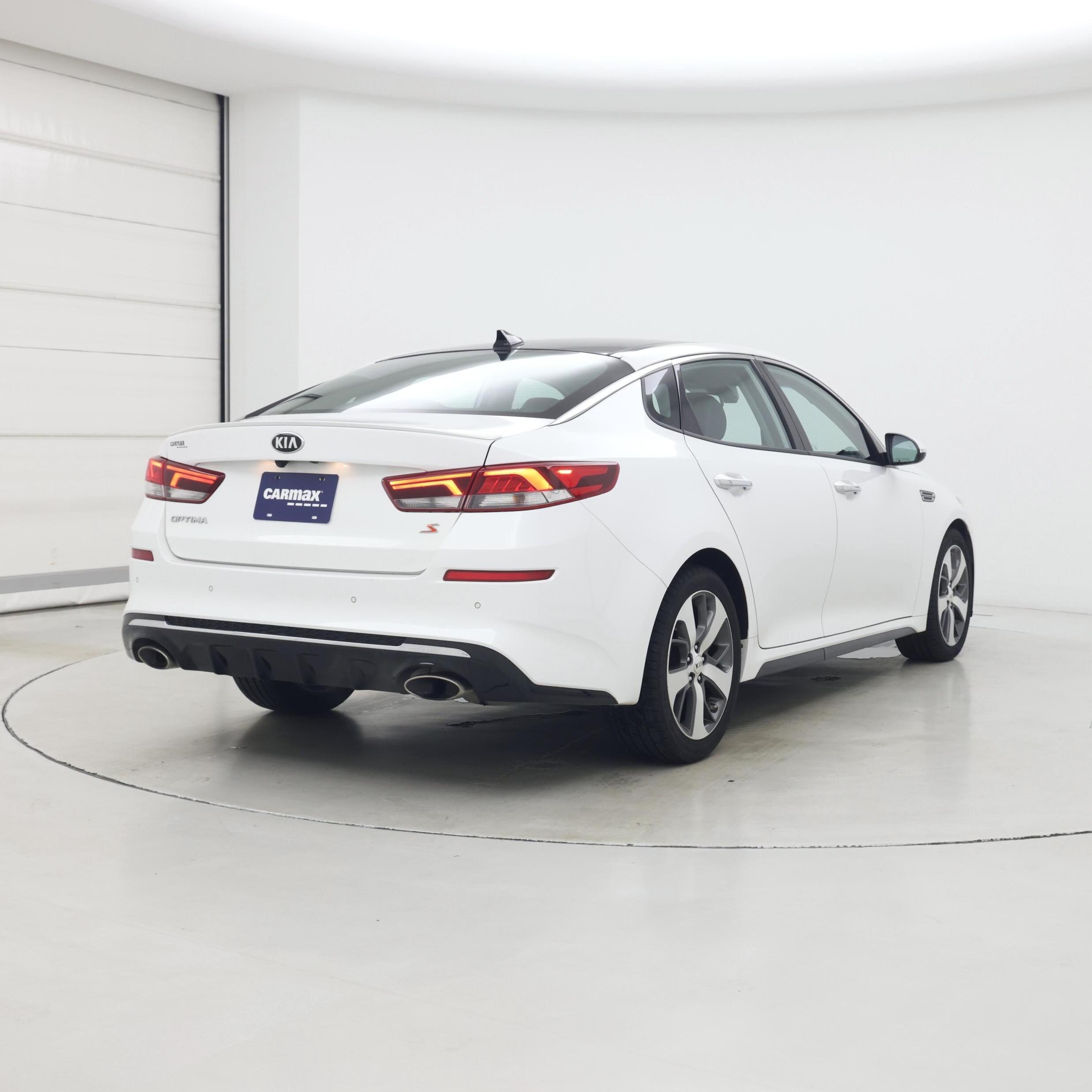 Thumbnail: 2019 Kia Optima - 8