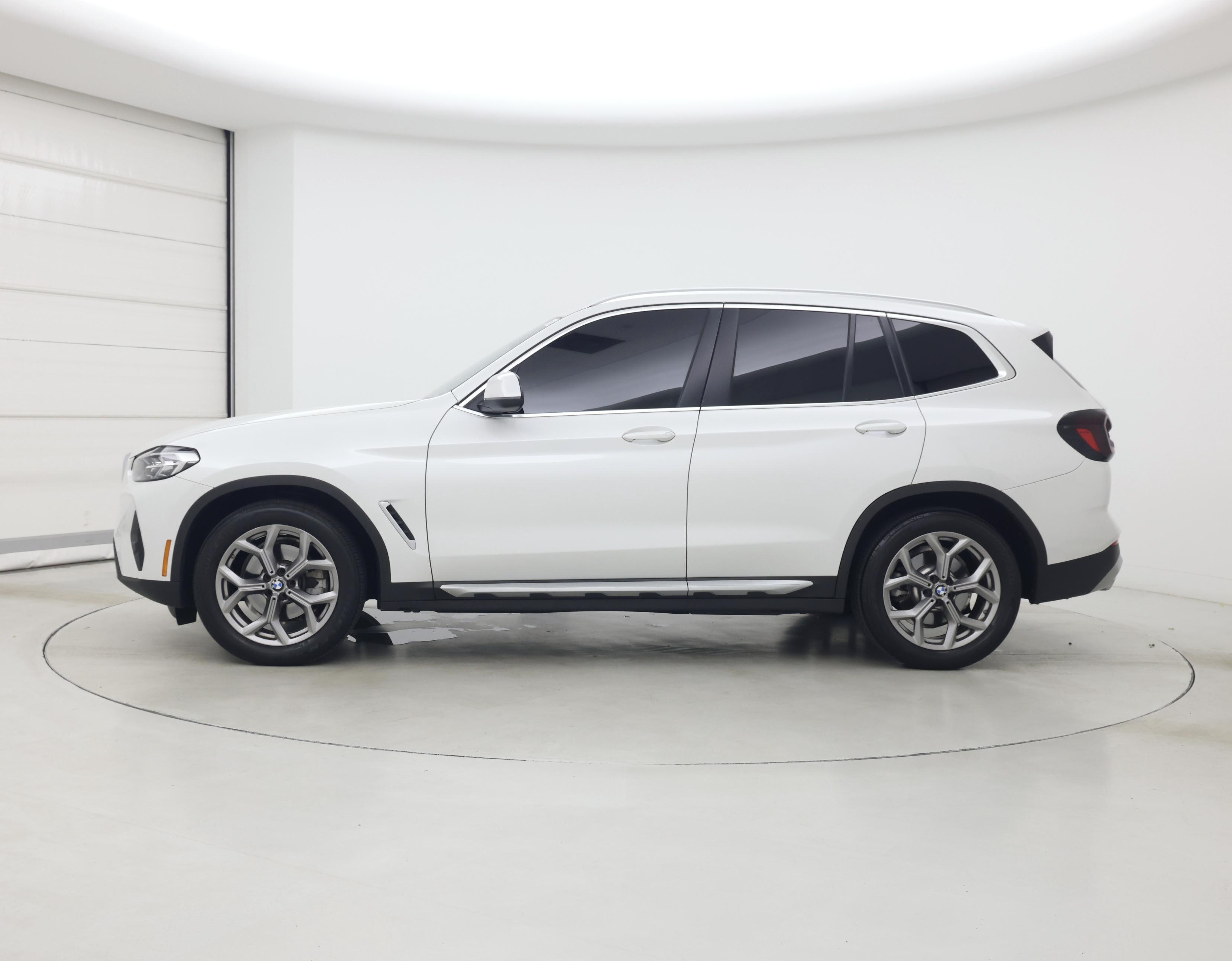 Thumbnail: 2022 BMW X3 - 3