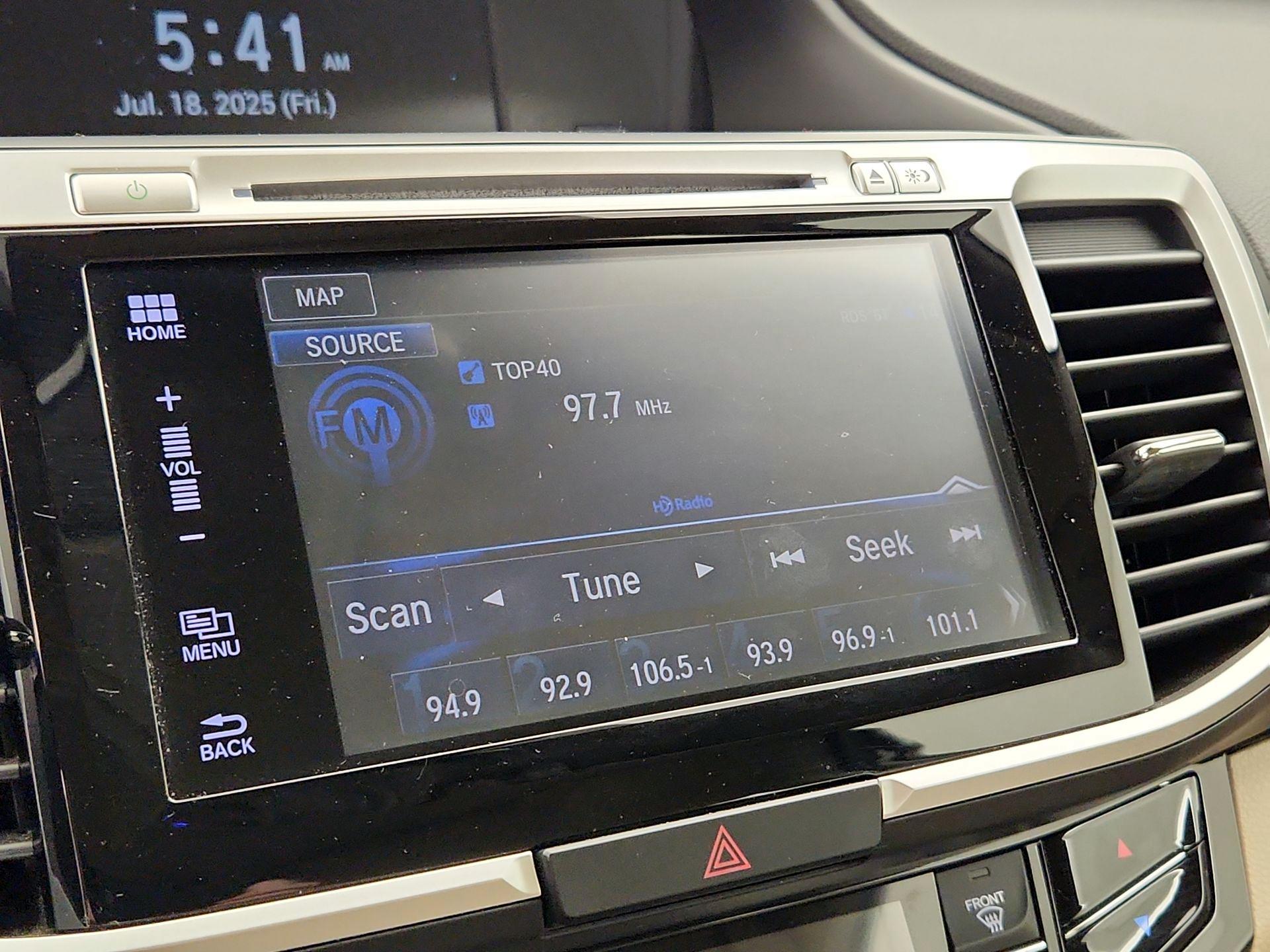 Thumbnail: 2016 Honda Accord - 16