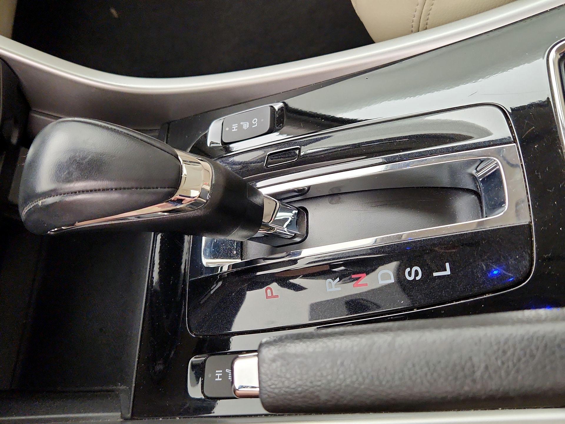Thumbnail: 2016 Honda Accord - 18