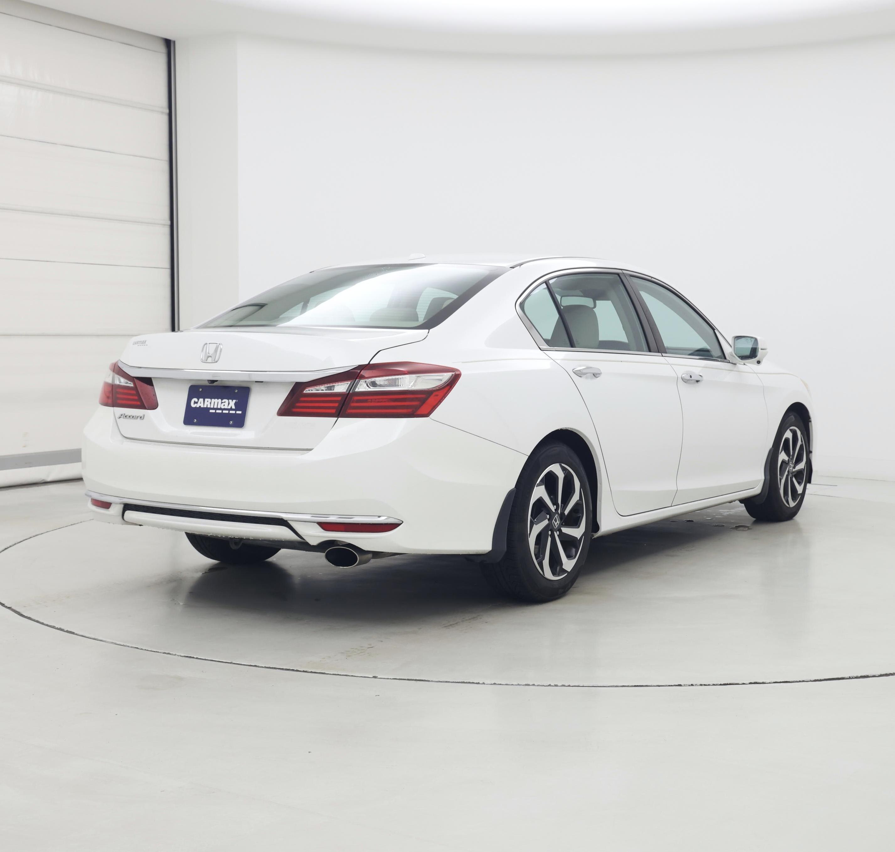 Thumbnail: 2016 Honda Accord - 8