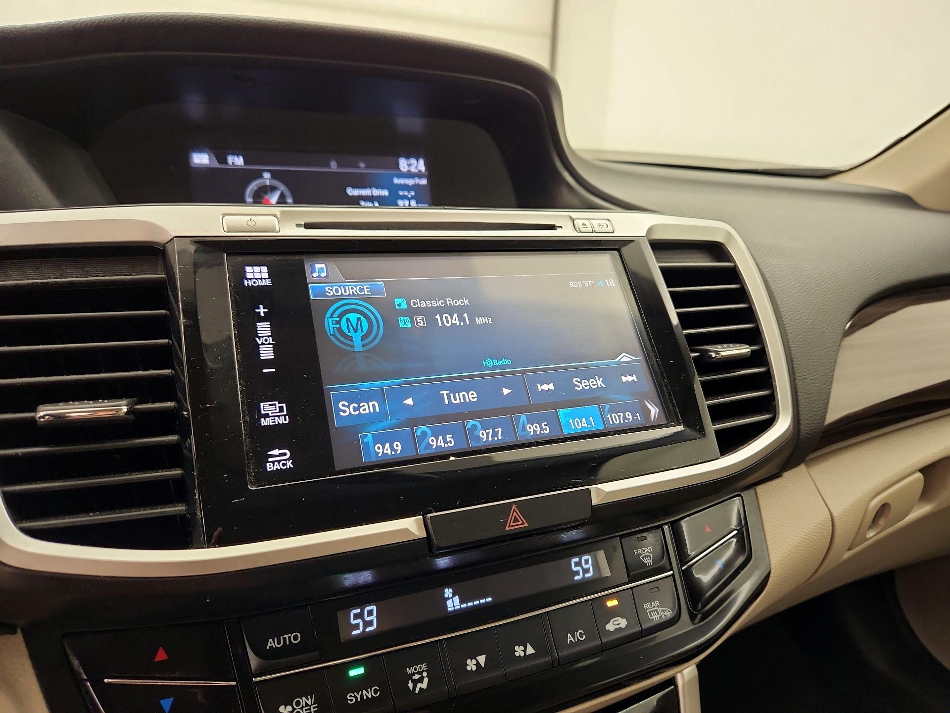 Thumbnail: 2016 Honda Accord - 15