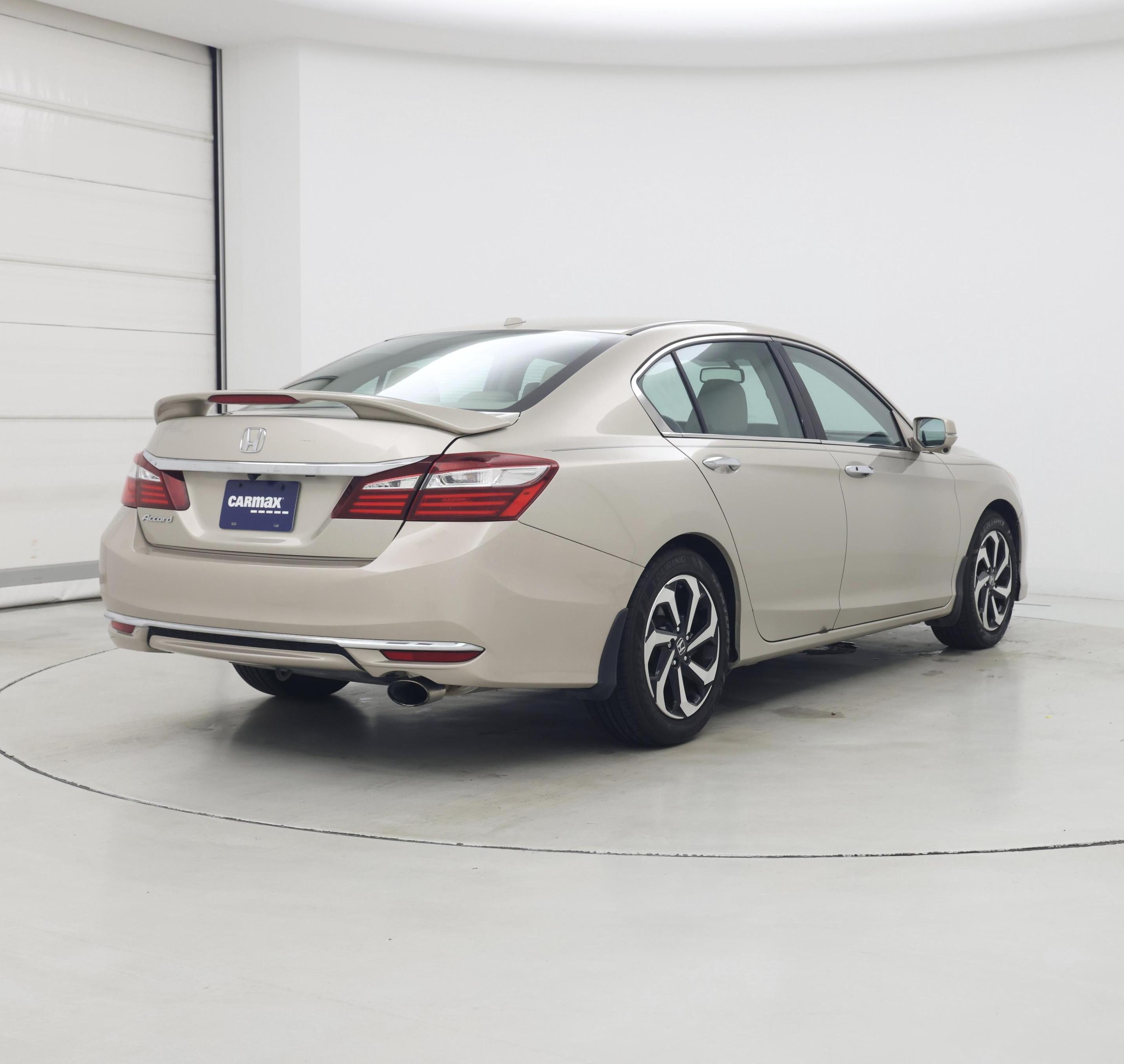 Thumbnail: 2016 Honda Accord - 8