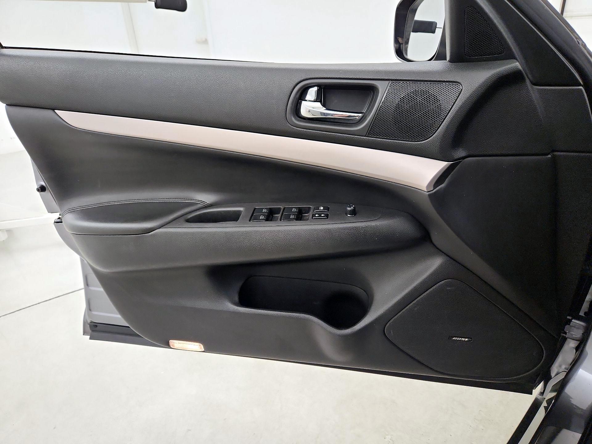 Thumbnail: 2015 INFINITI  - 12