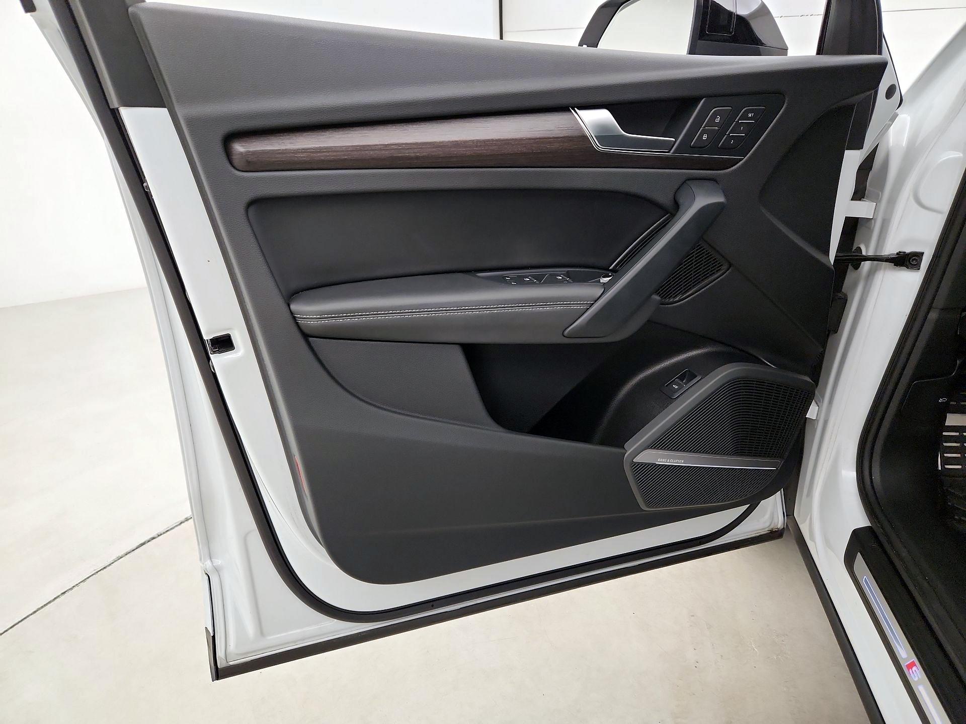 Thumbnail: 2022 Audi Q5 - 12