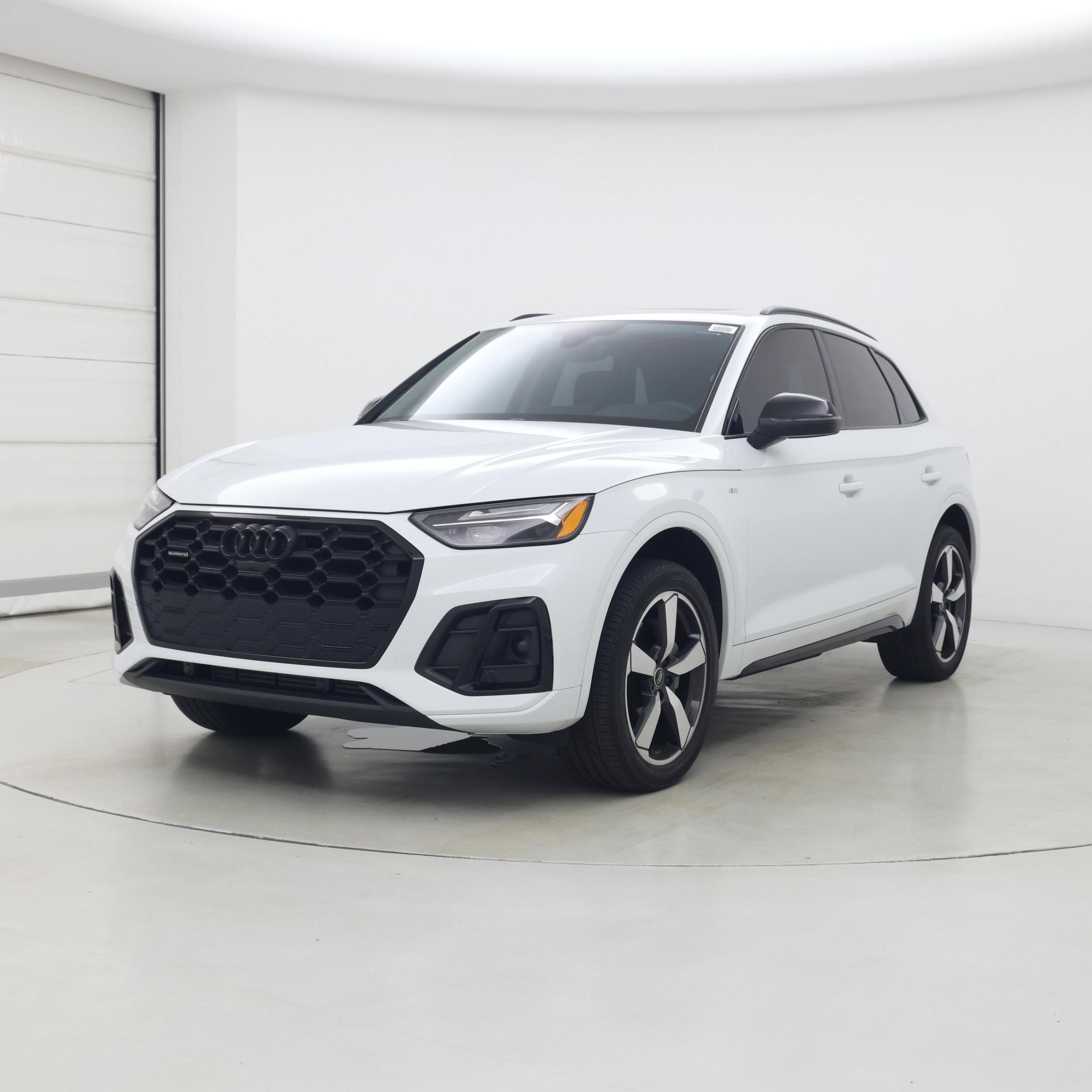 Thumbnail: 2022 Audi Q5 - 4