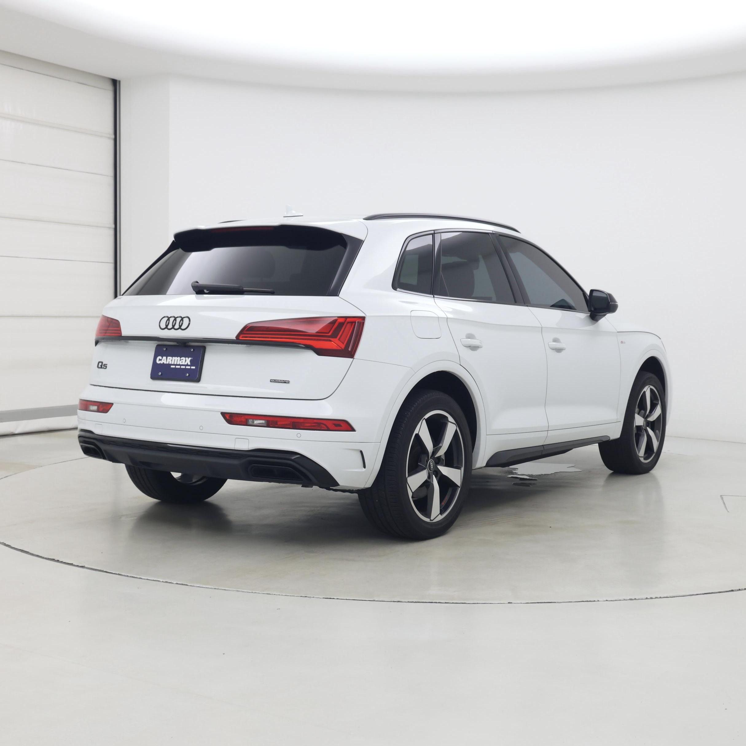 Thumbnail: 2022 Audi Q5 - 8