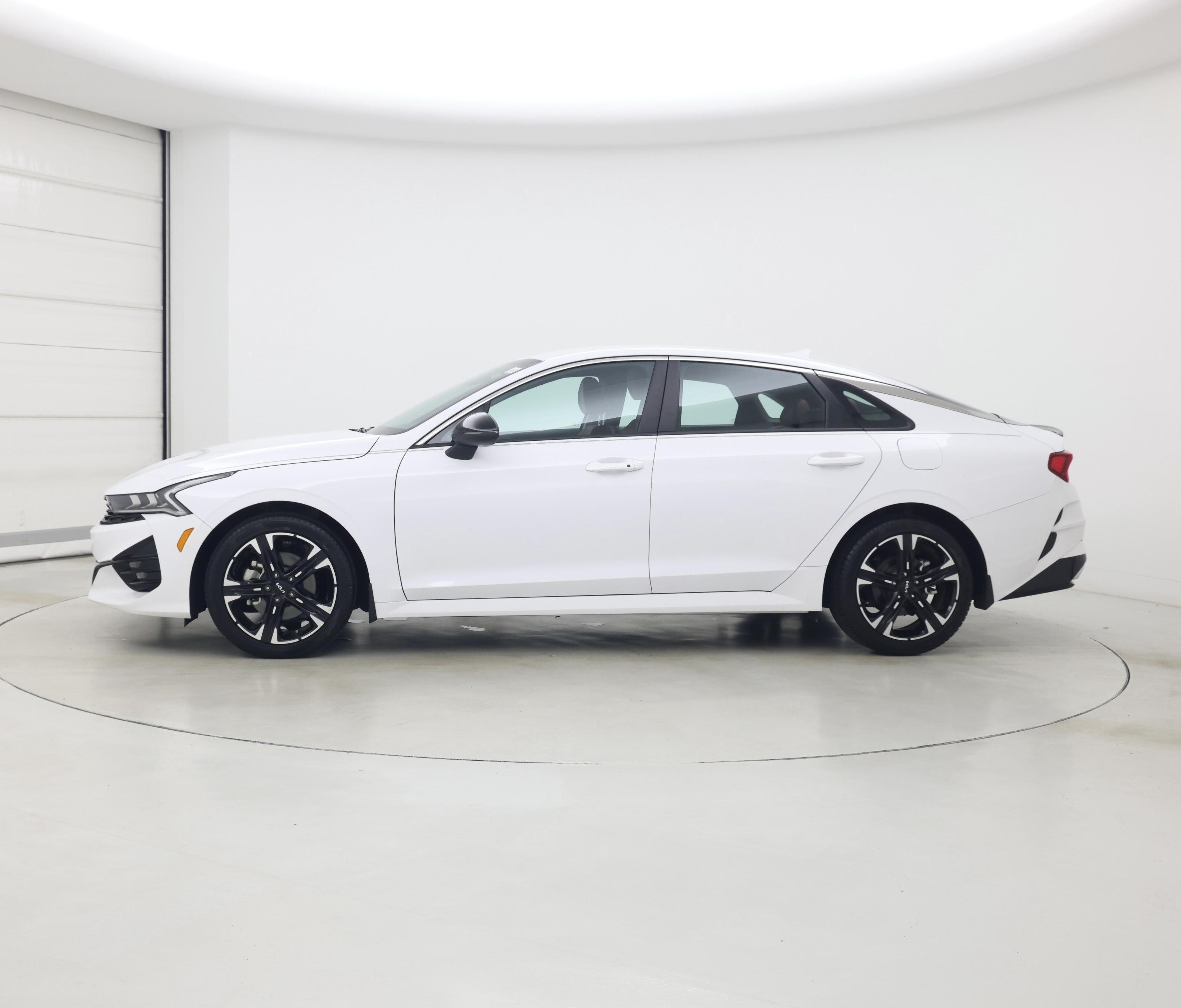 Thumbnail: 2024 Kia K5 - 3