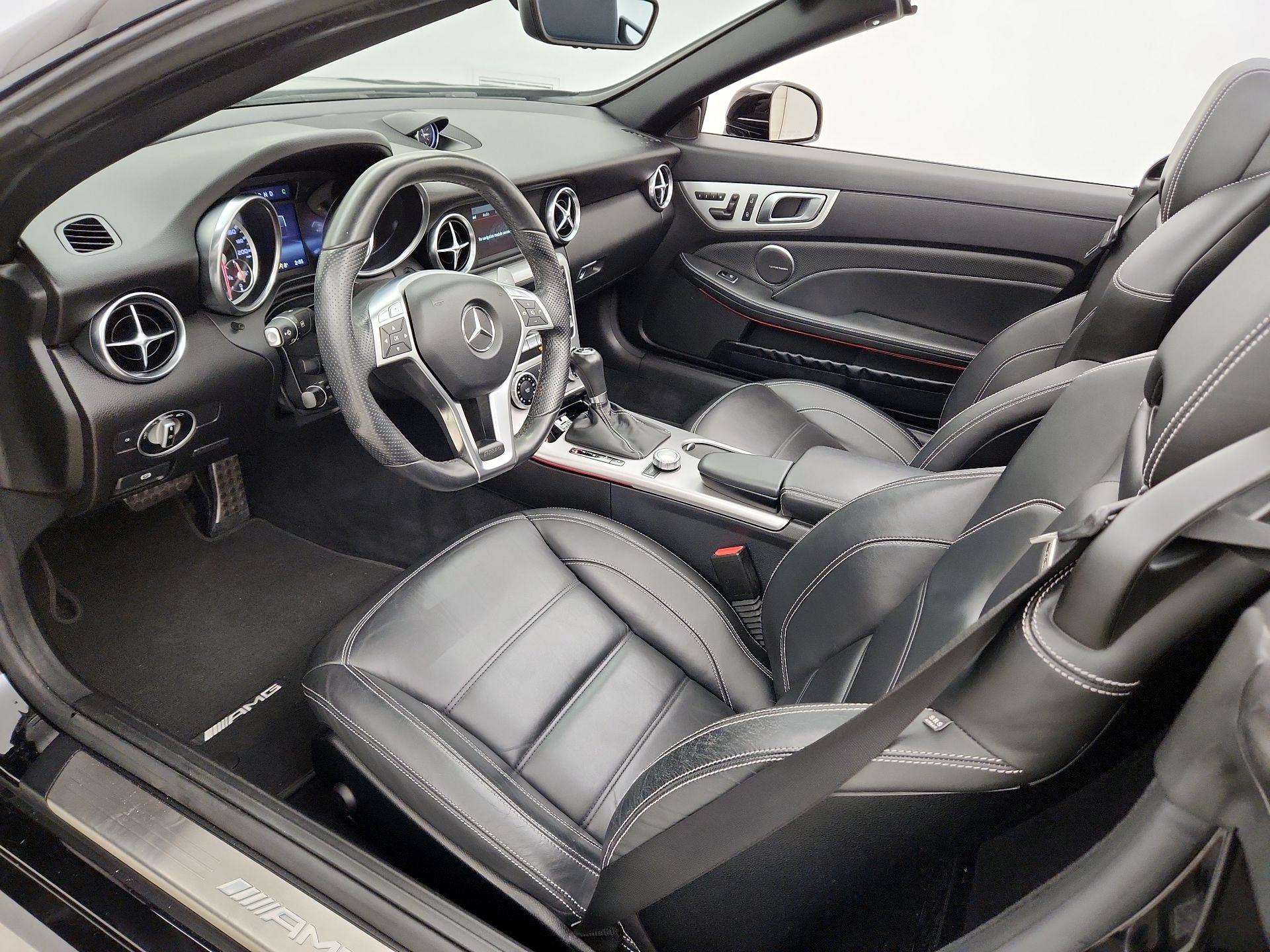 Thumbnail: 2016 Mercedes-Benz SL-Class - 11