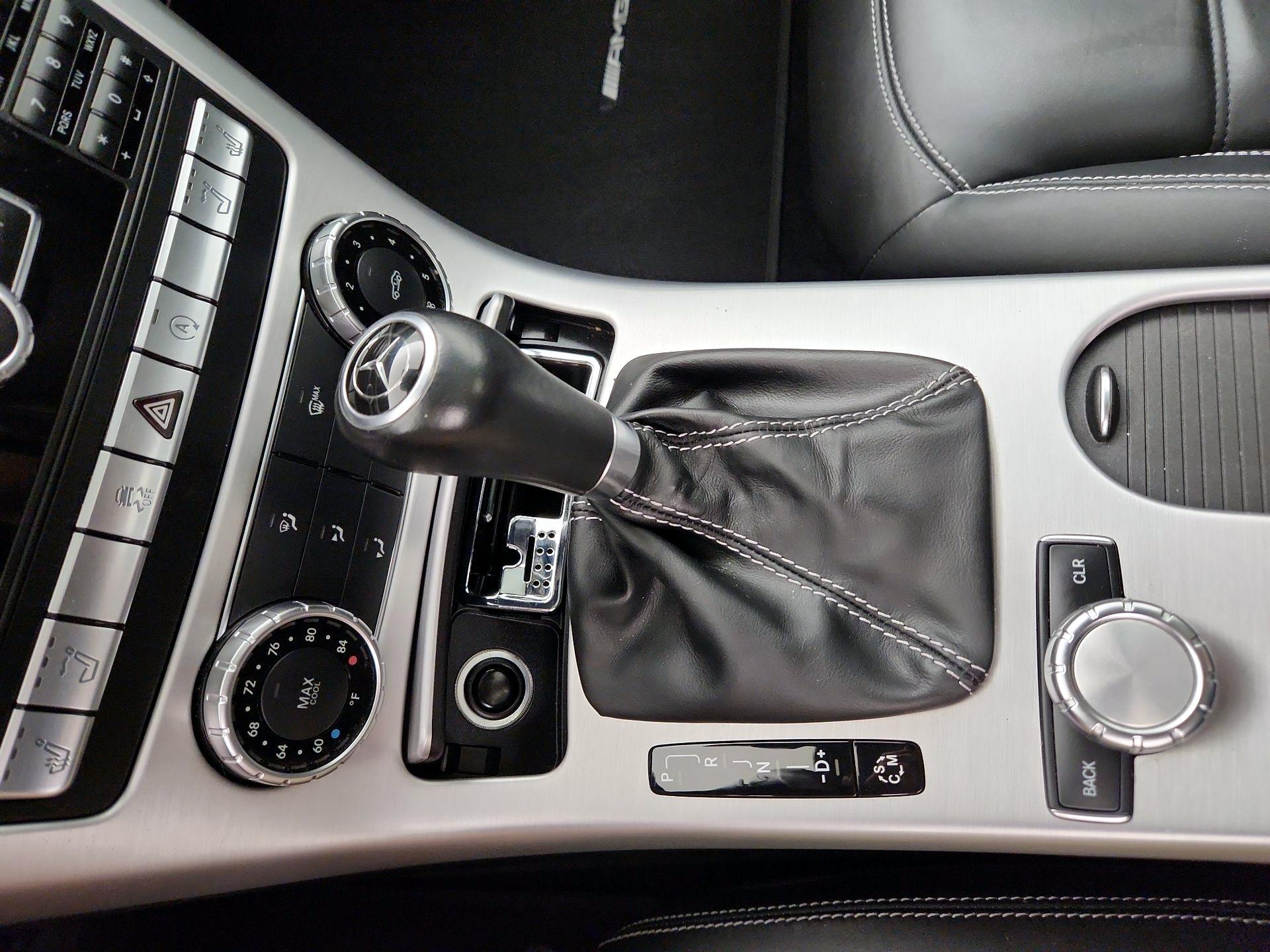 Thumbnail: 2016 Mercedes-Benz SL-Class - 16