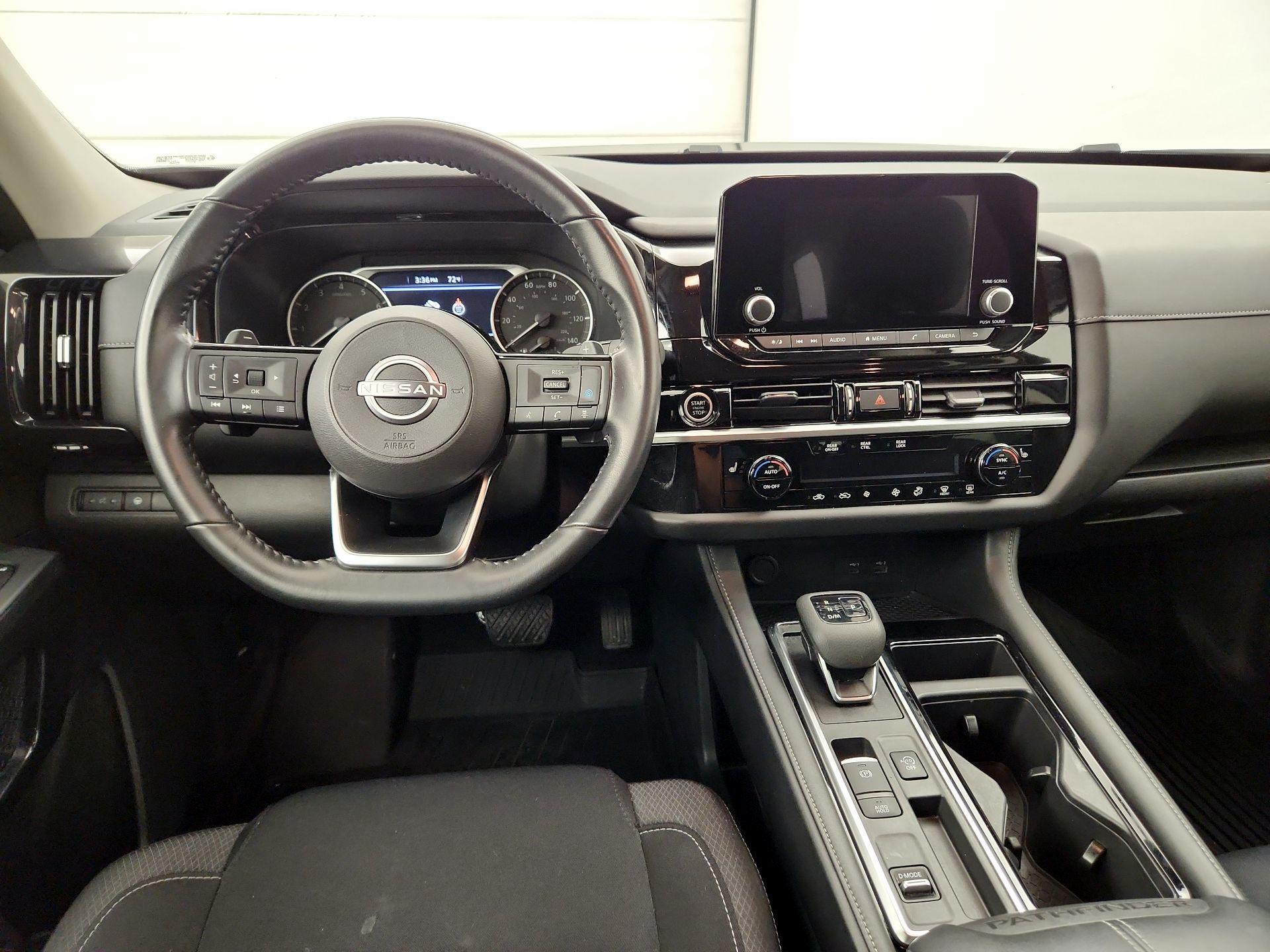 Thumbnail: 2023 Nissan Pathfinder - 9