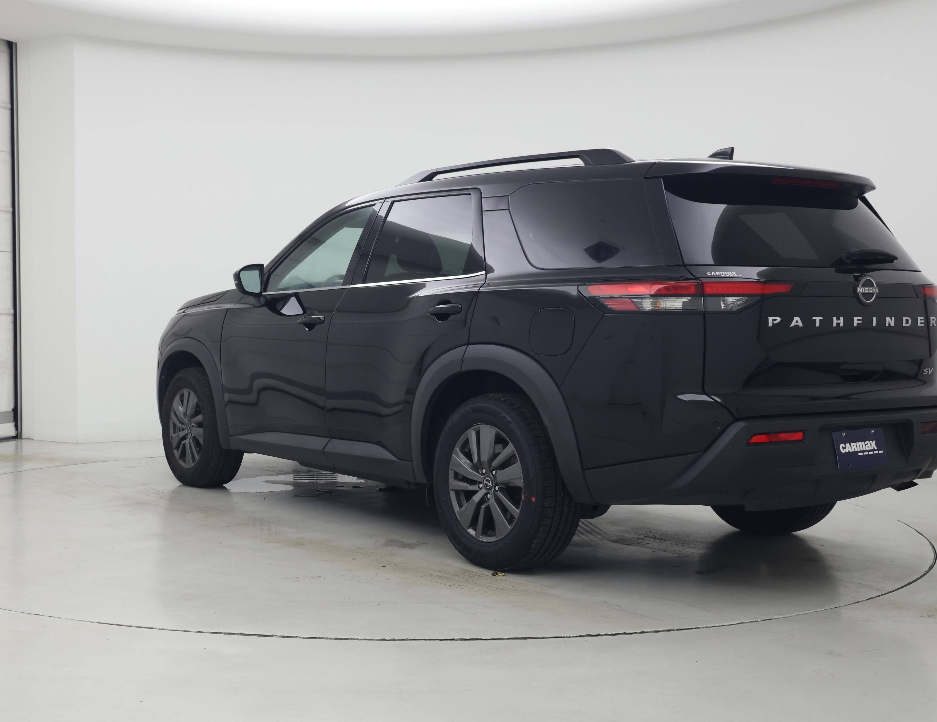 Thumbnail: 2023 Nissan Pathfinder - 2