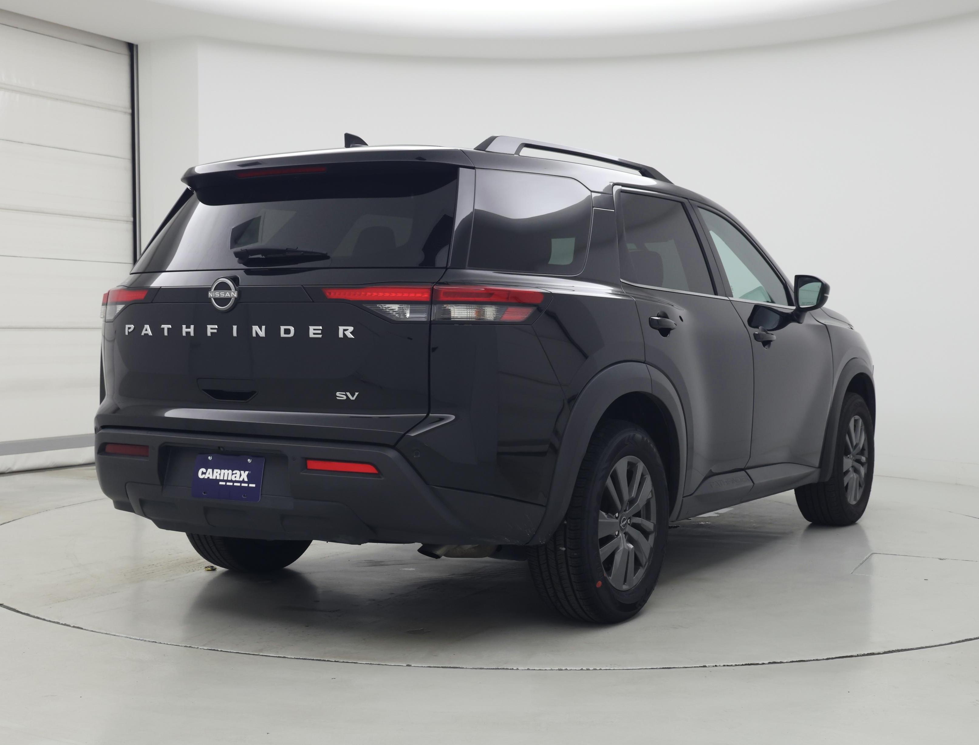Thumbnail: 2023 Nissan Pathfinder - 8