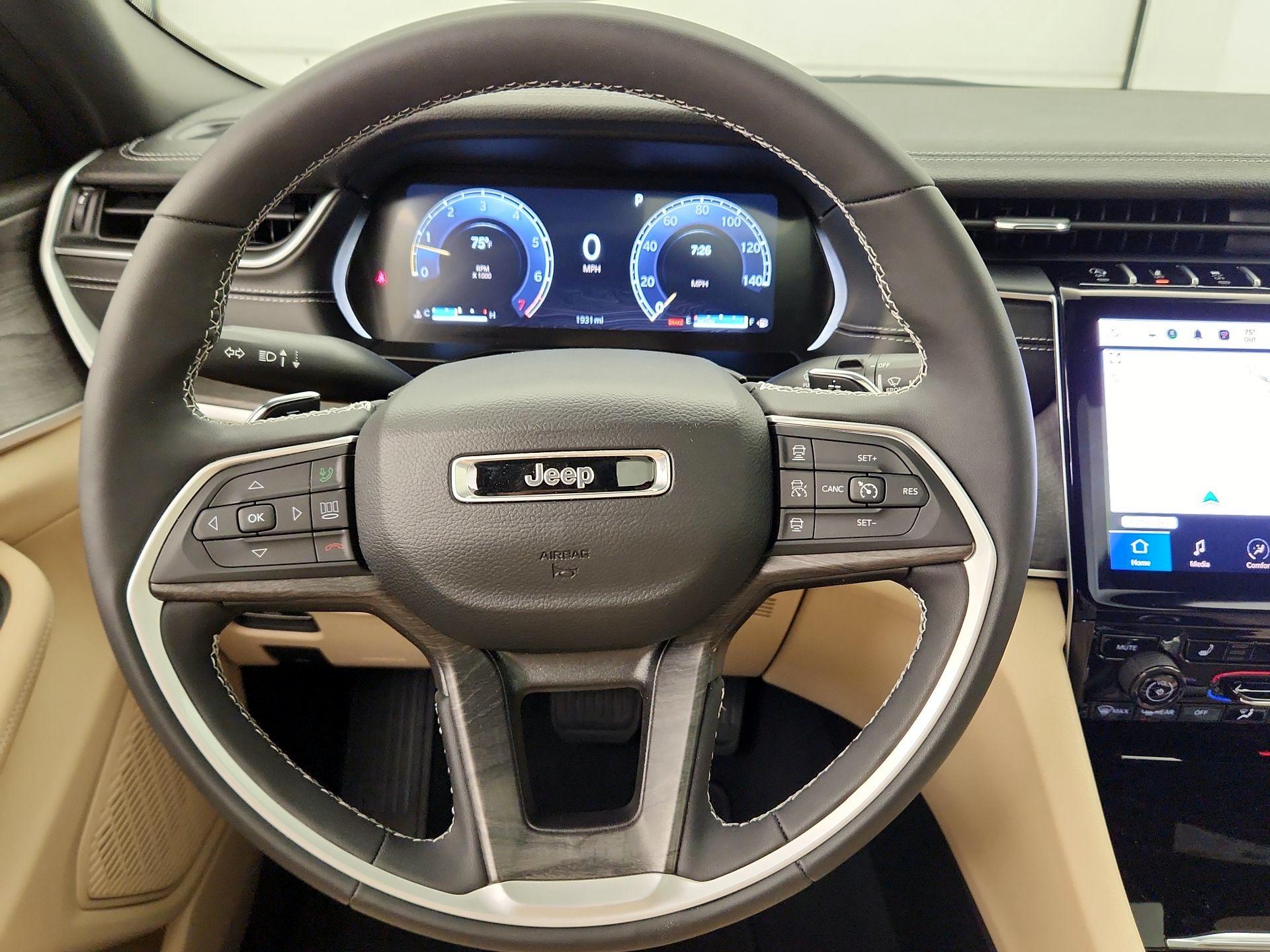 Thumbnail: 2024 Jeep Grand Cherokee L - 10
