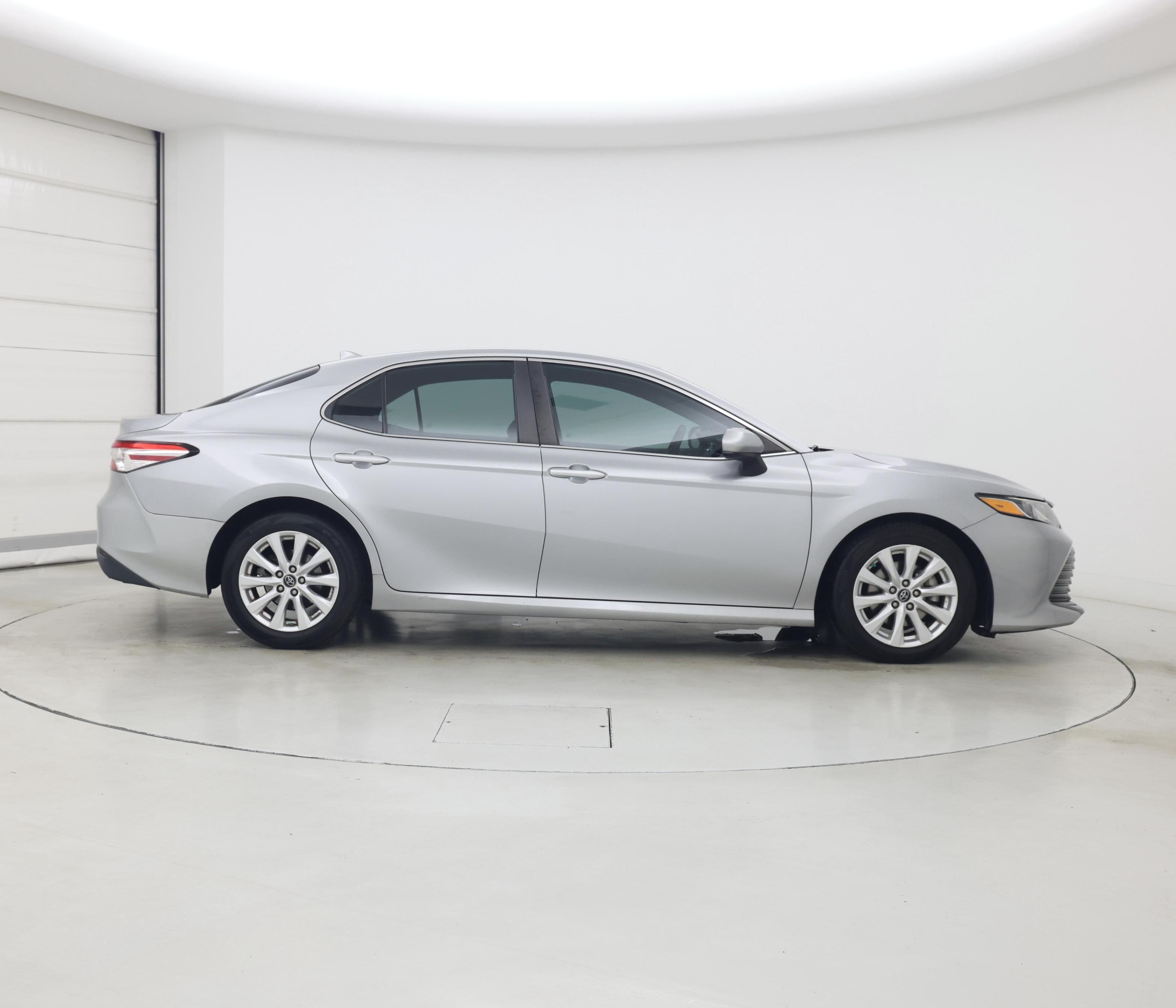 Thumbnail: 2019 Toyota Camry - 7