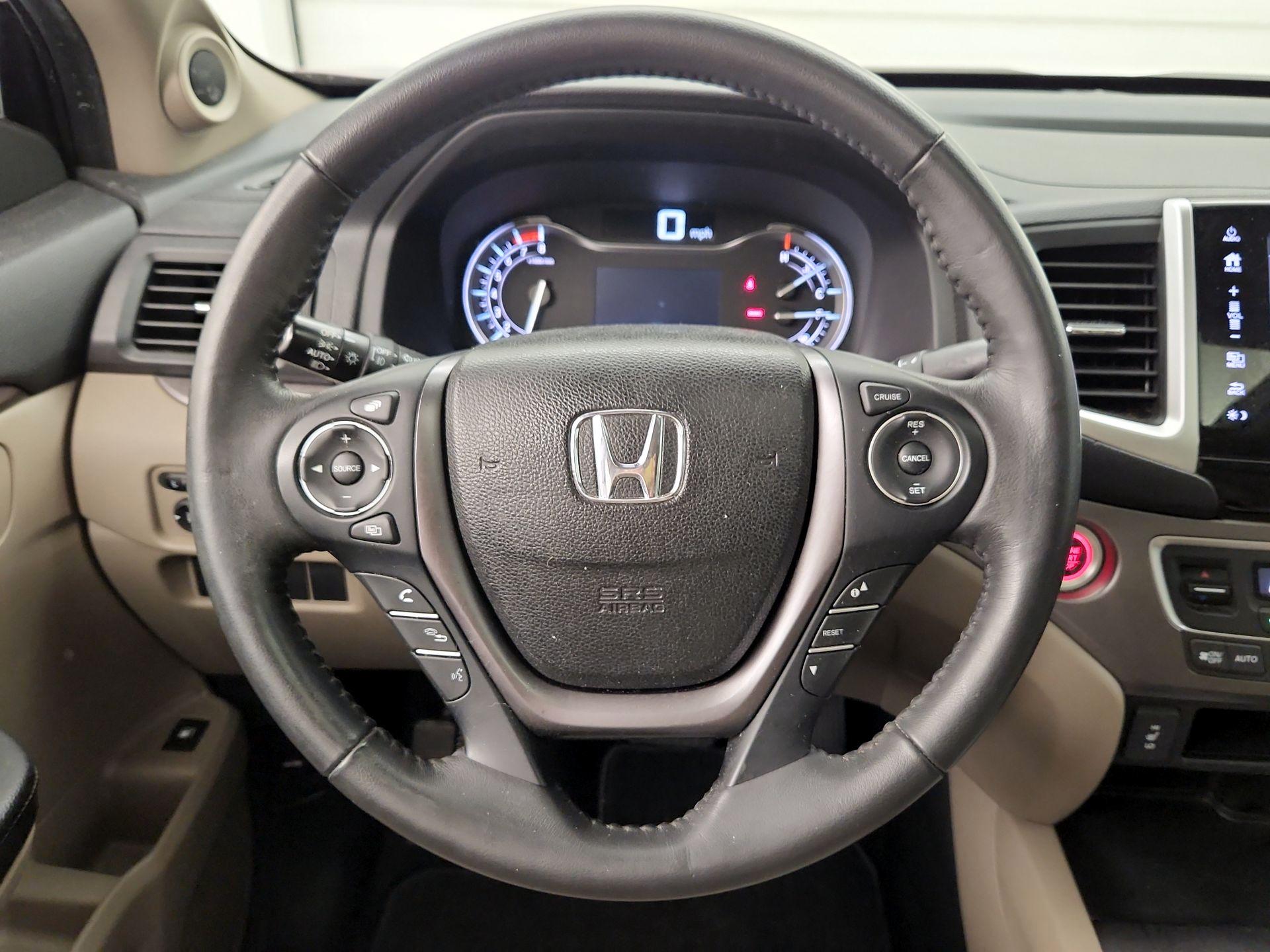 Thumbnail: 2019 Honda Ridgeline - 10