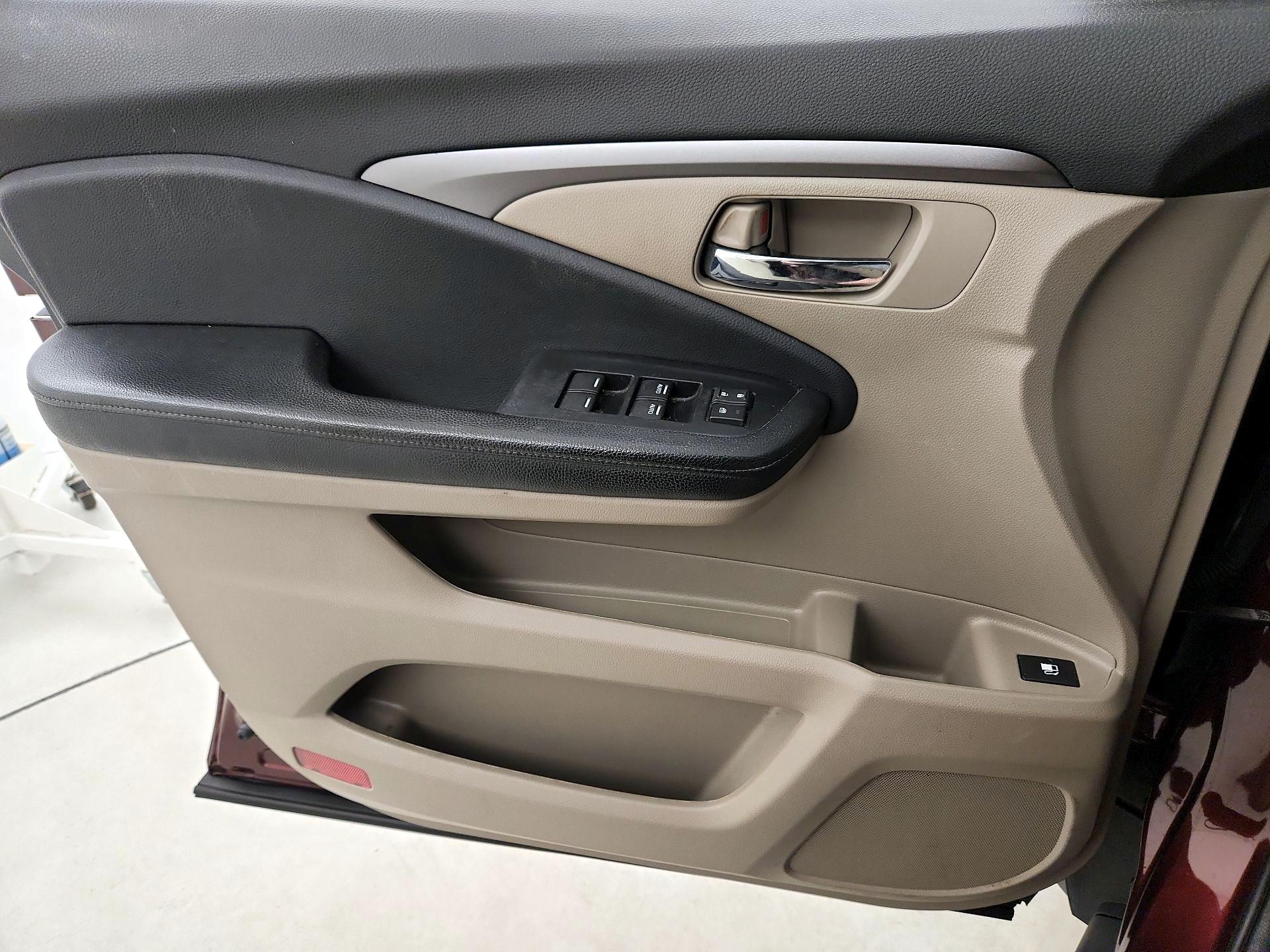 Thumbnail: 2019 Honda Ridgeline - 12