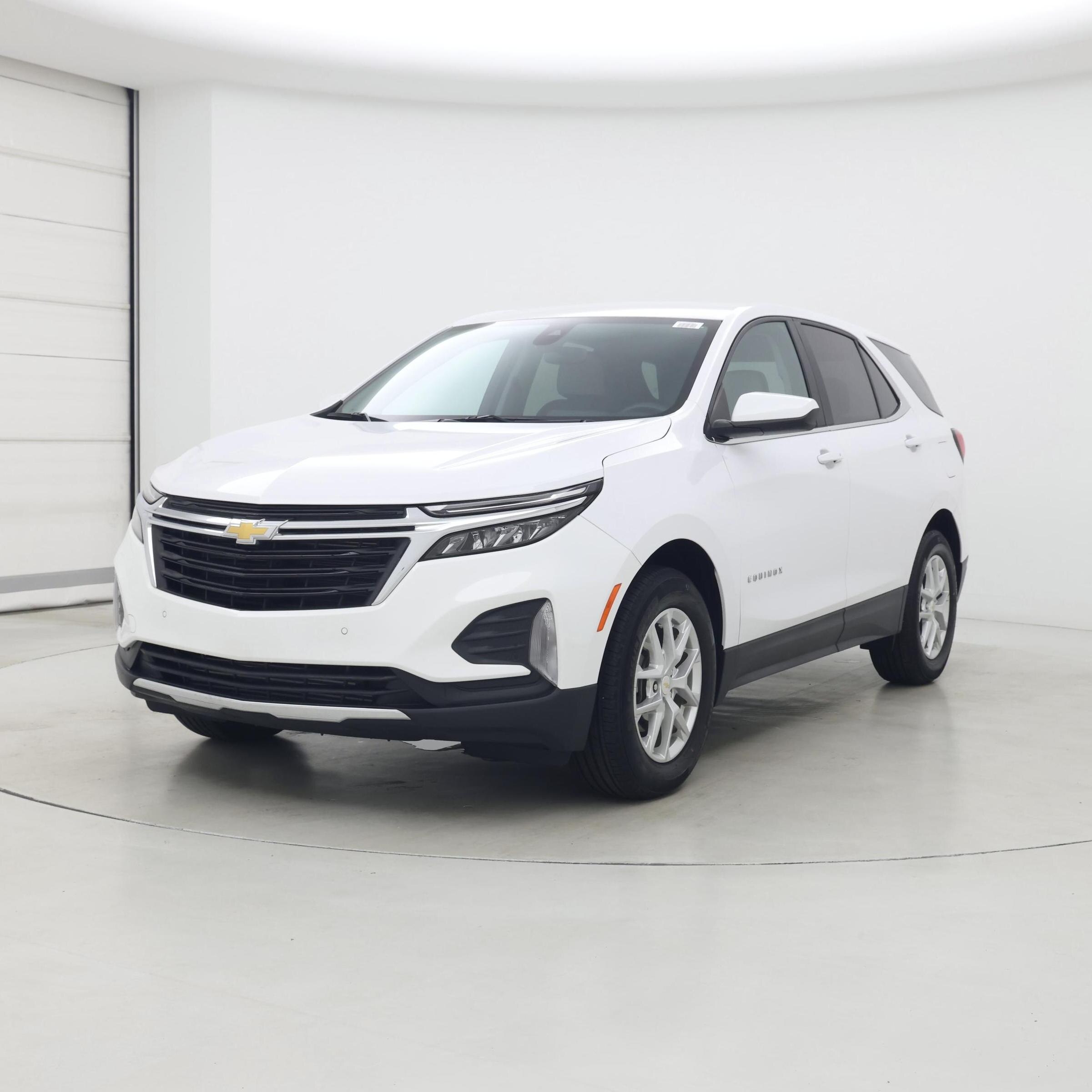Thumbnail: 2022 Chevrolet Equinox - 4
