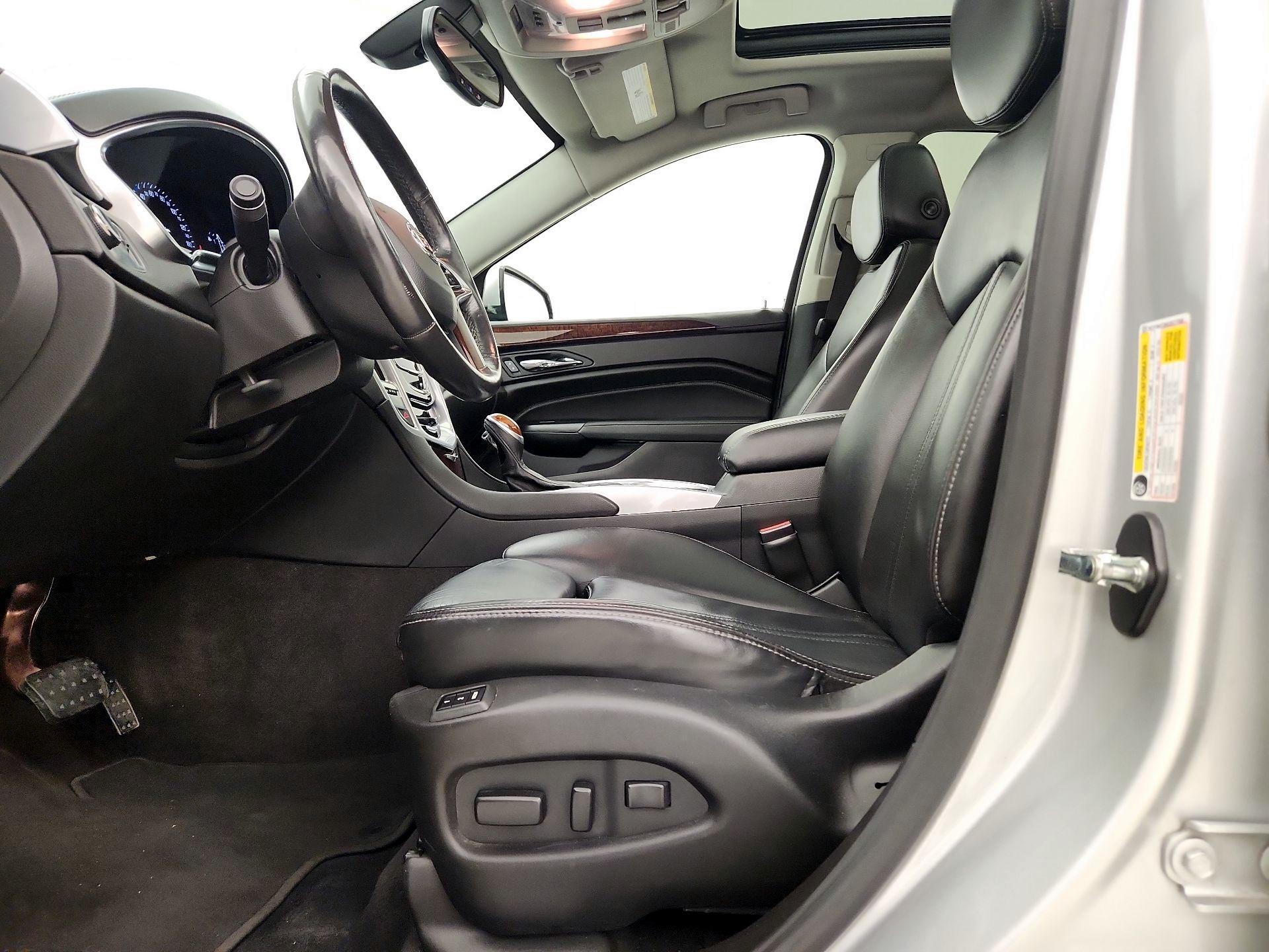 Thumbnail: 2016 Cadillac SRX - 11