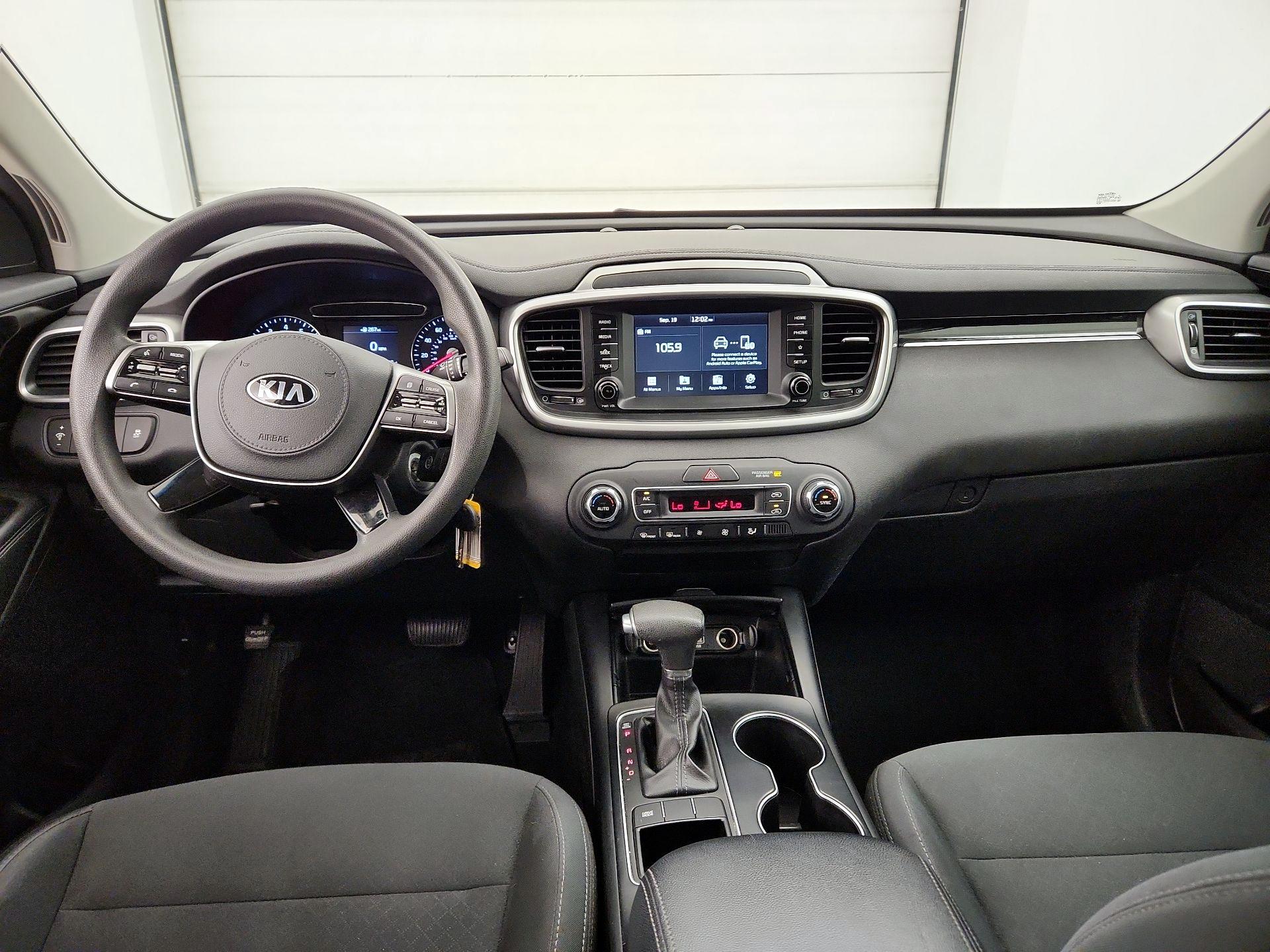 Thumbnail: 2019 Kia Sorento - 9