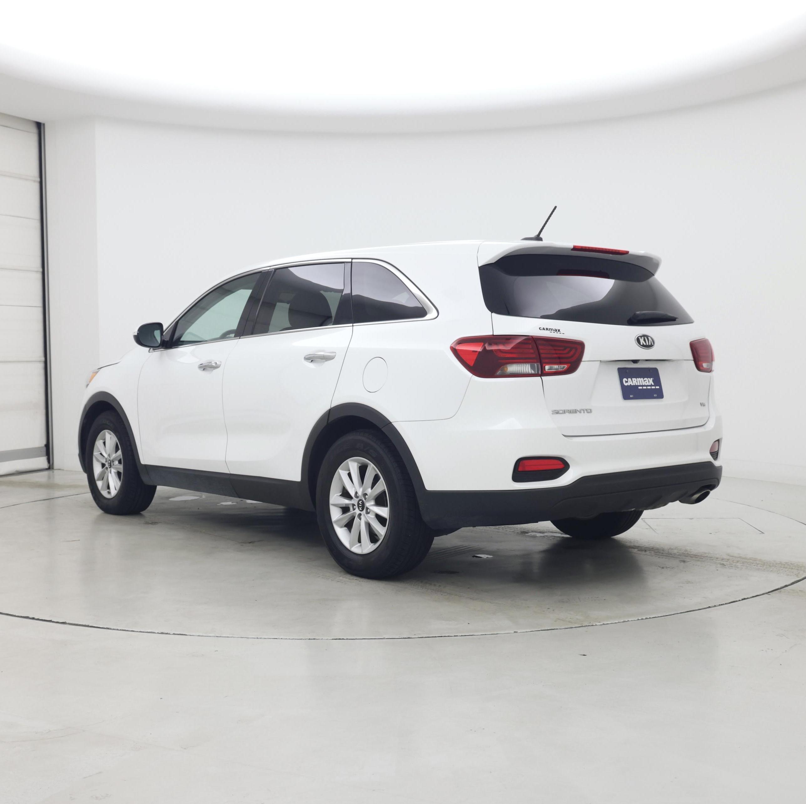 Thumbnail: 2019 Kia Sorento - 2