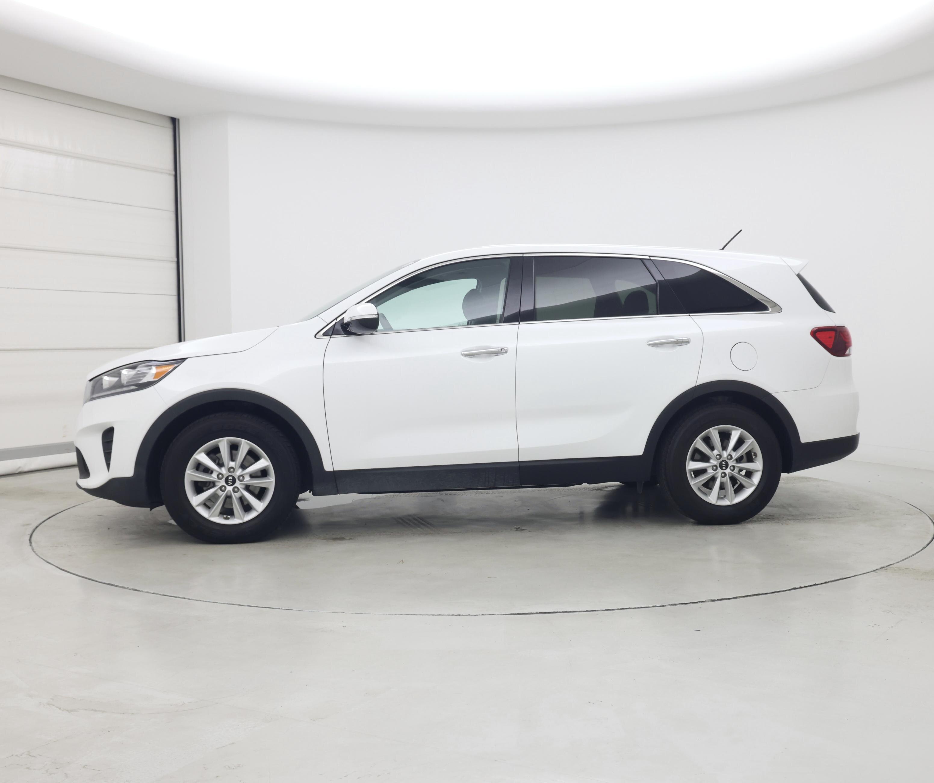 Thumbnail: 2019 Kia Sorento - 3