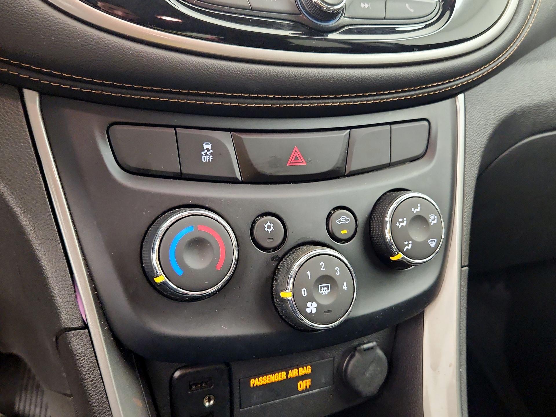 Thumbnail: 2019 Chevrolet Trax - 16