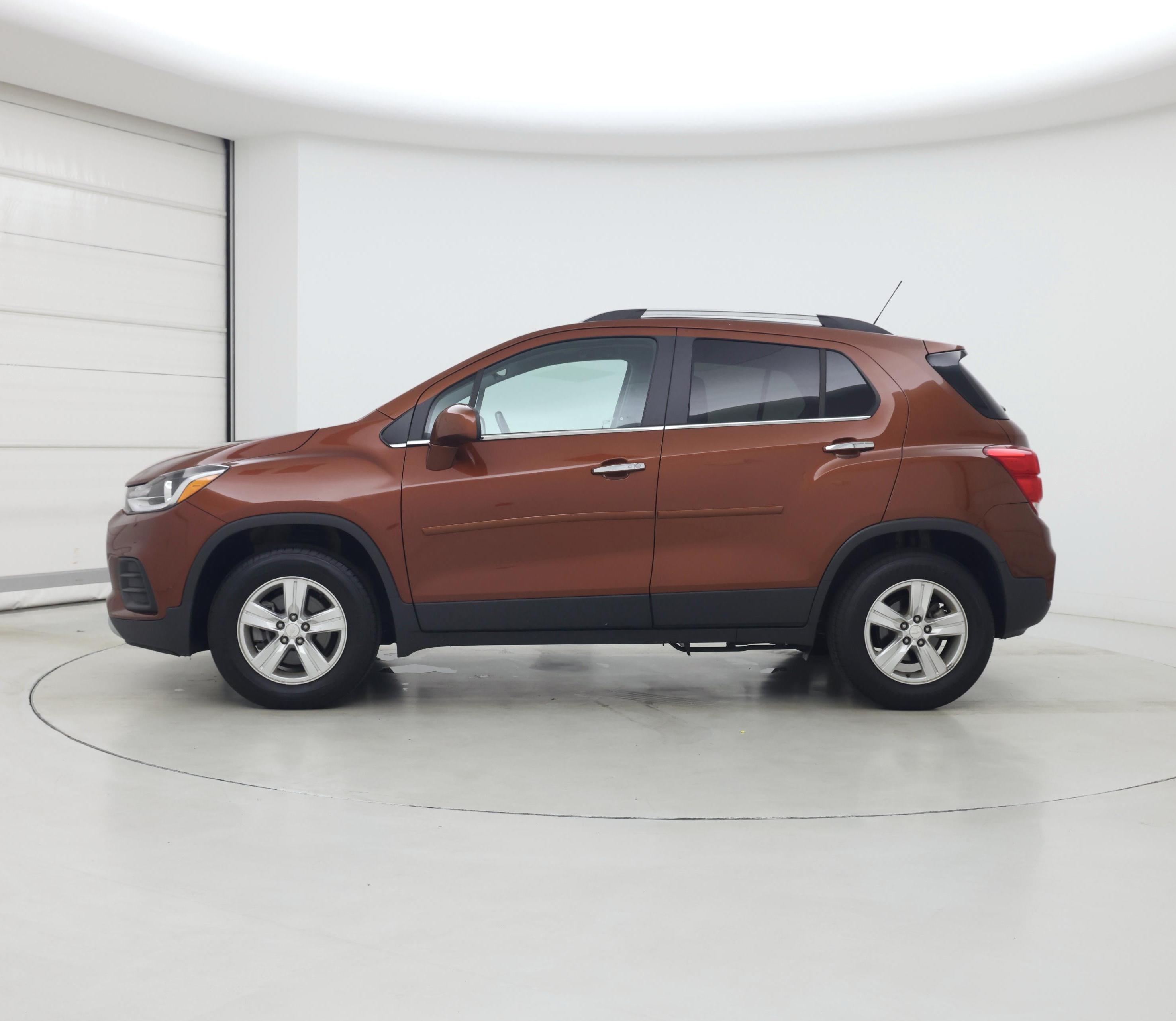 Thumbnail: 2019 Chevrolet Trax - 3