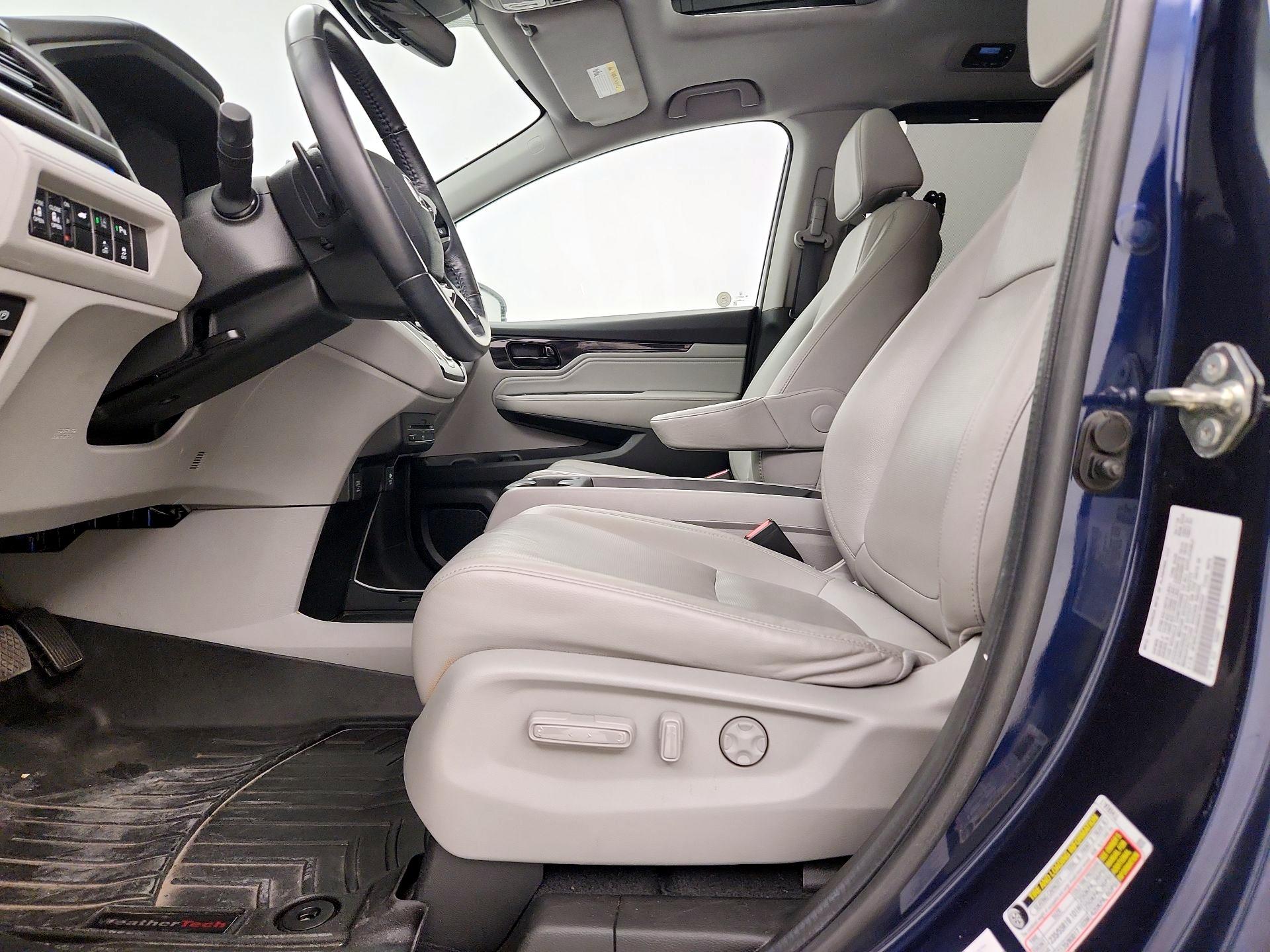 Thumbnail: 2019 Honda Odyssey - 11