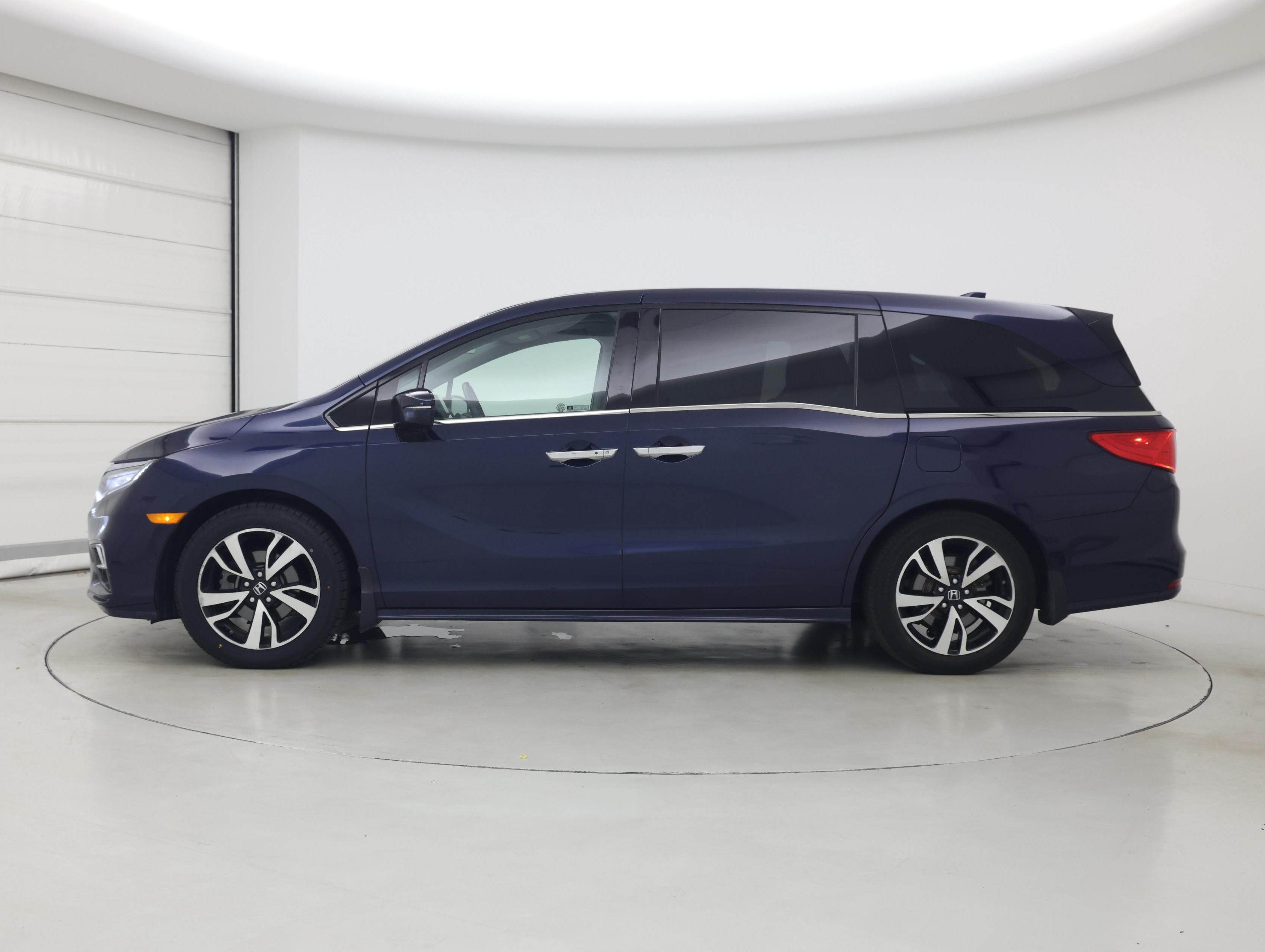 Thumbnail: 2019 Honda Odyssey - 3