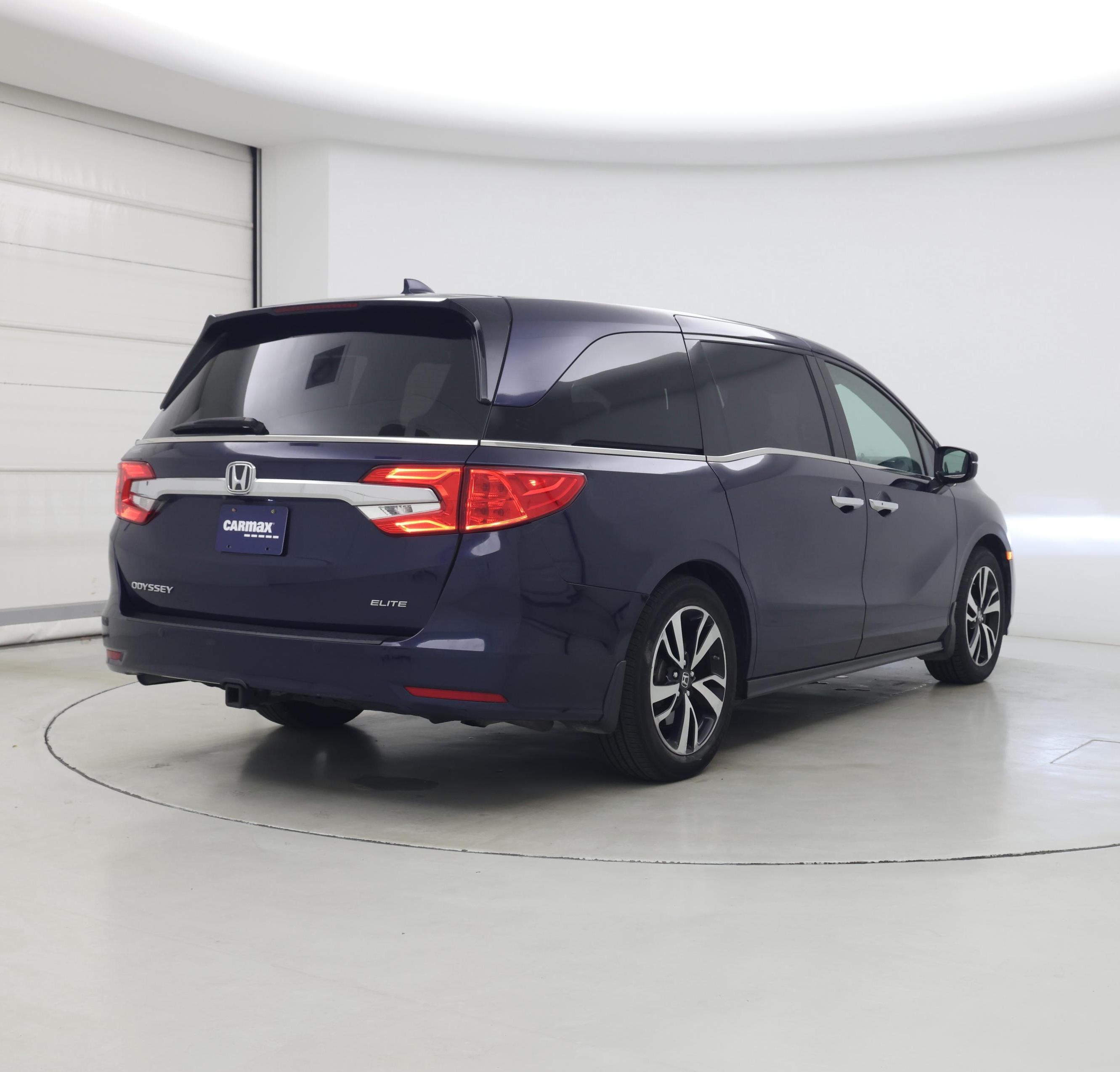 Thumbnail: 2019 Honda Odyssey - 8