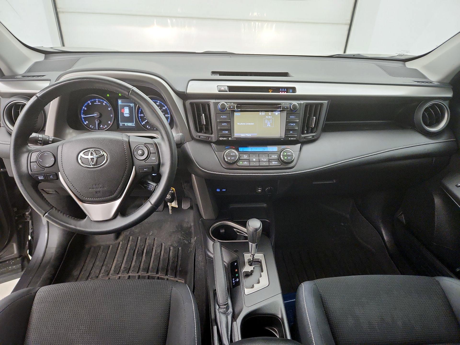 Thumbnail: 2017 Toyota RAV4 - 9