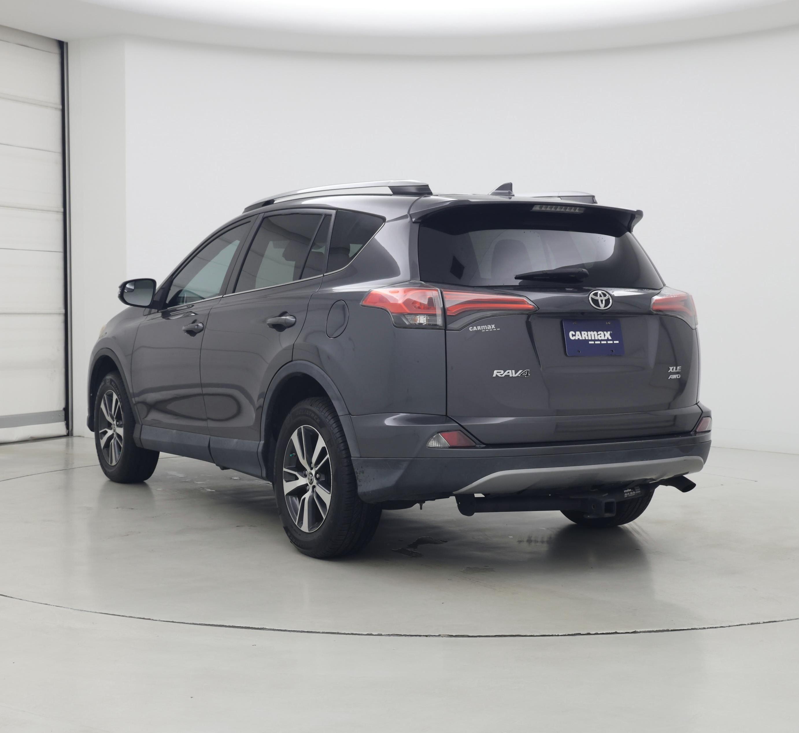 Thumbnail: 2017 Toyota RAV4 - 2