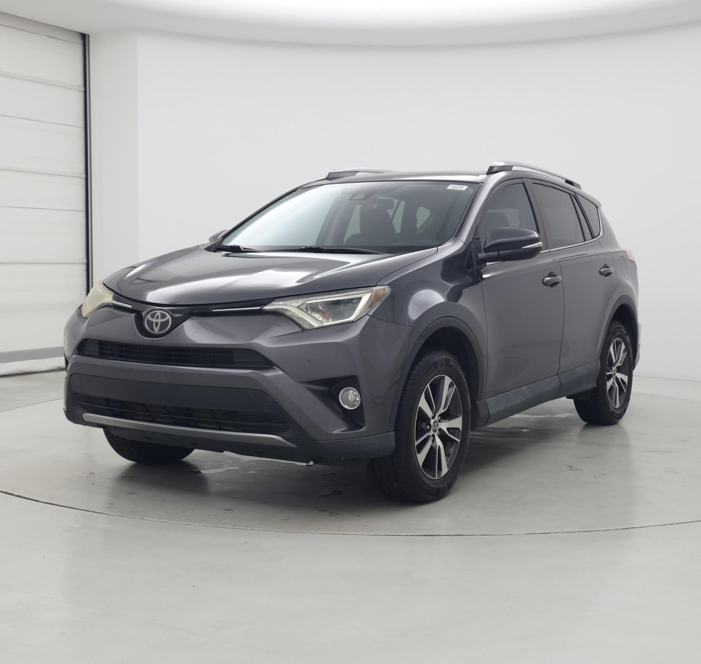 Thumbnail: 2017 Toyota RAV4 - 4