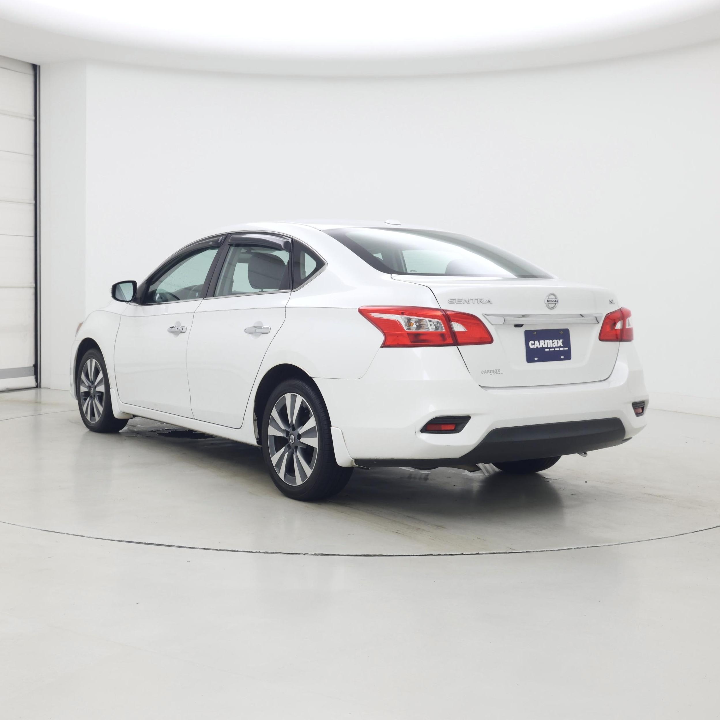 Thumbnail: 2018 Nissan Sentra - 2
