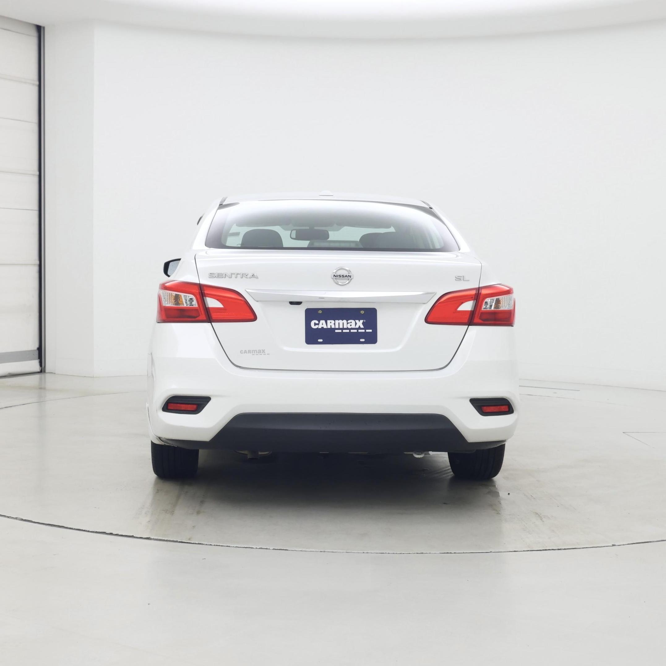 Thumbnail: 2018 Nissan Sentra - 6
